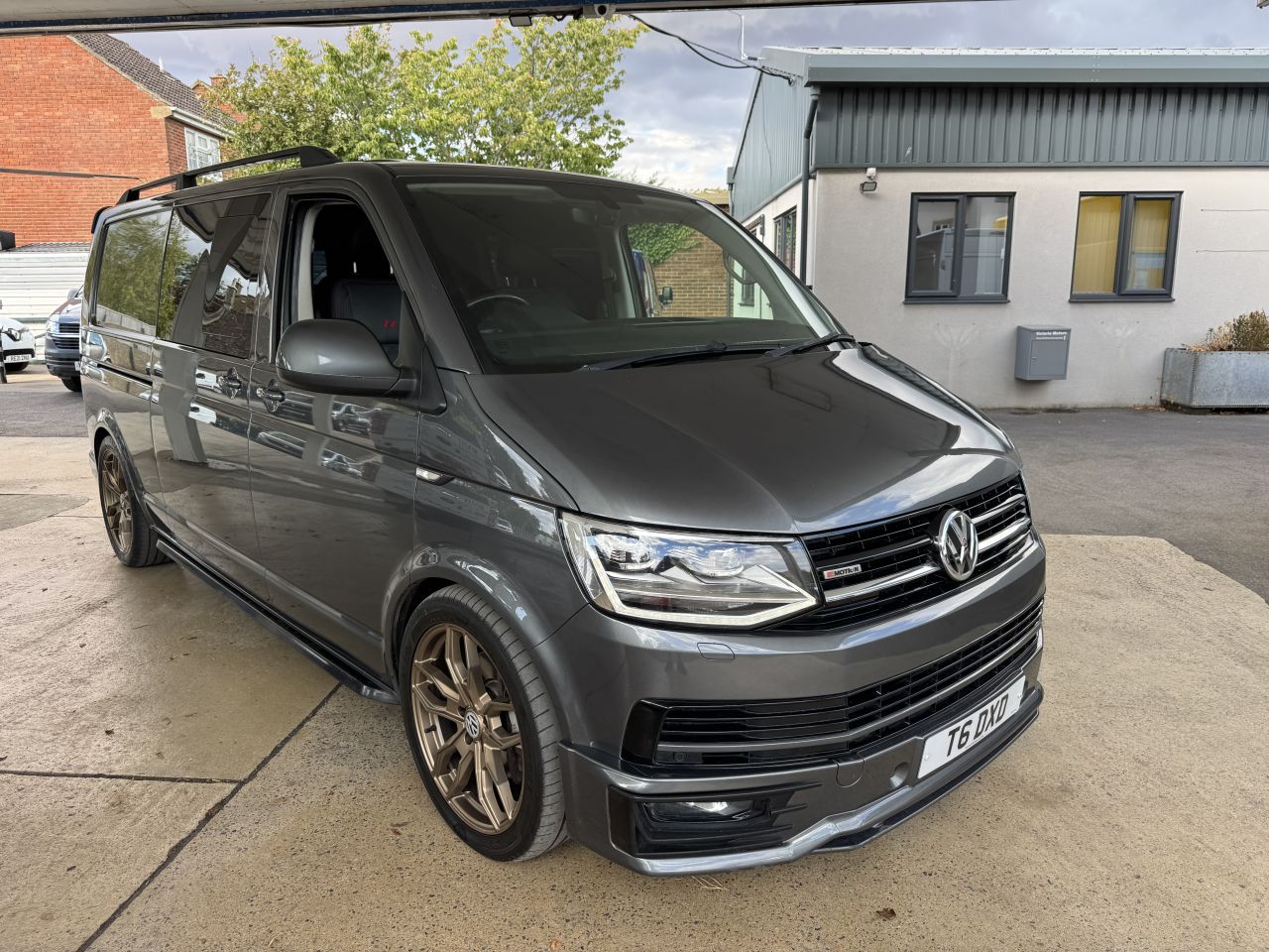 2017 VOLKSWAGEN TRANSPORTER for sale