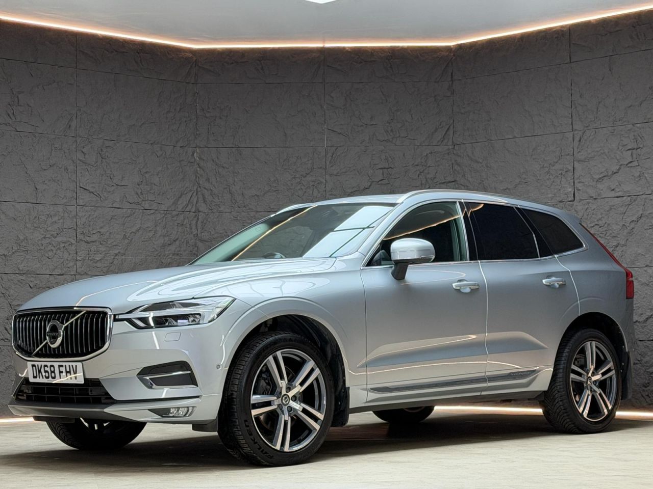 2018 VOLVO XC60 for sale
