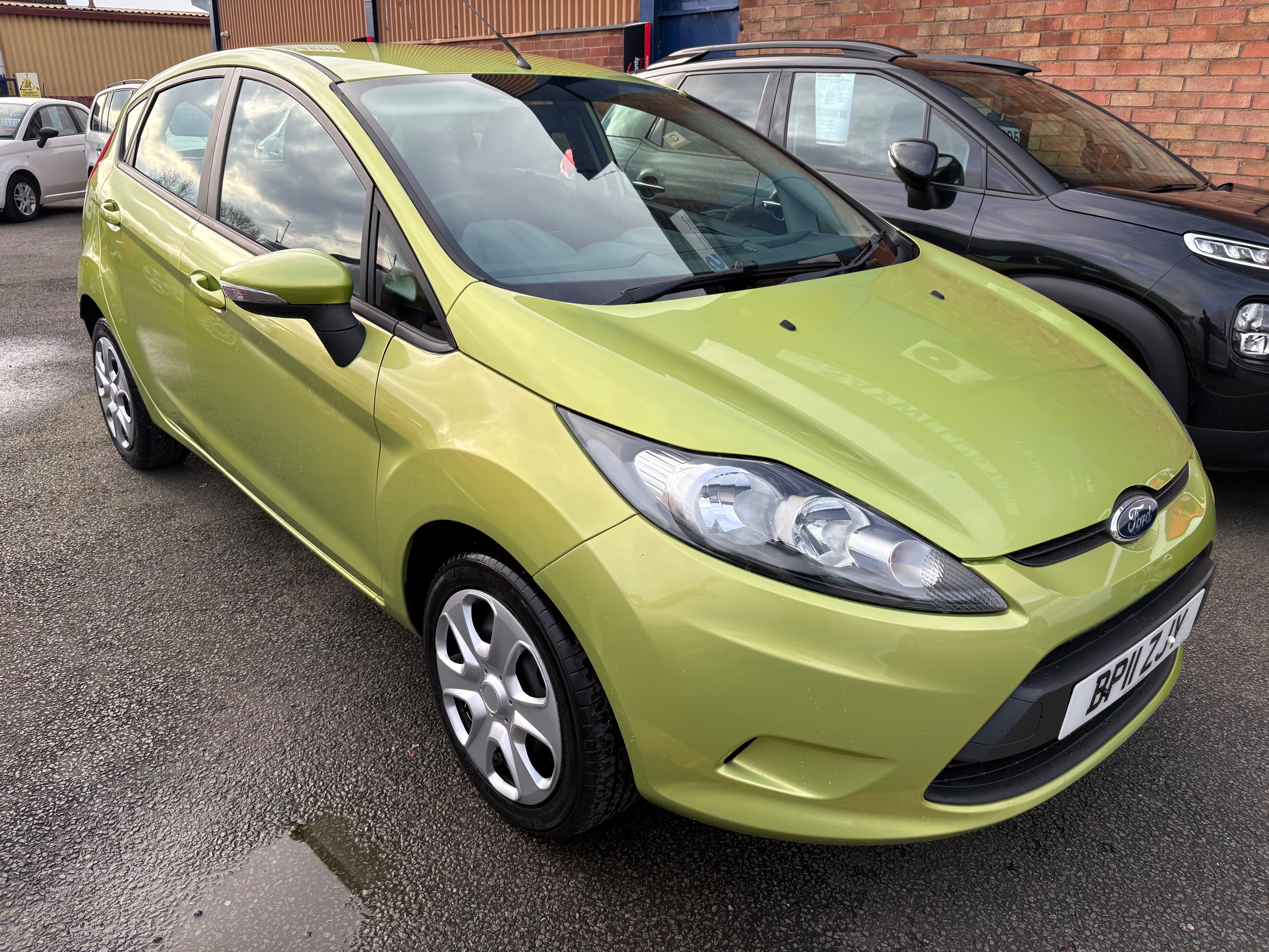 2011 FORD FIESTA for sale