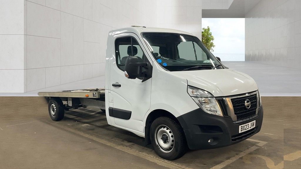 2023 NISSAN INTERSTAR for sale