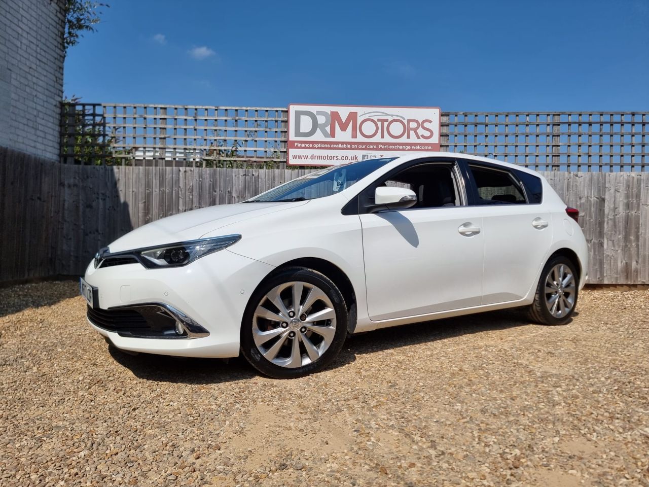 2017 TOYOTA AURIS for sale