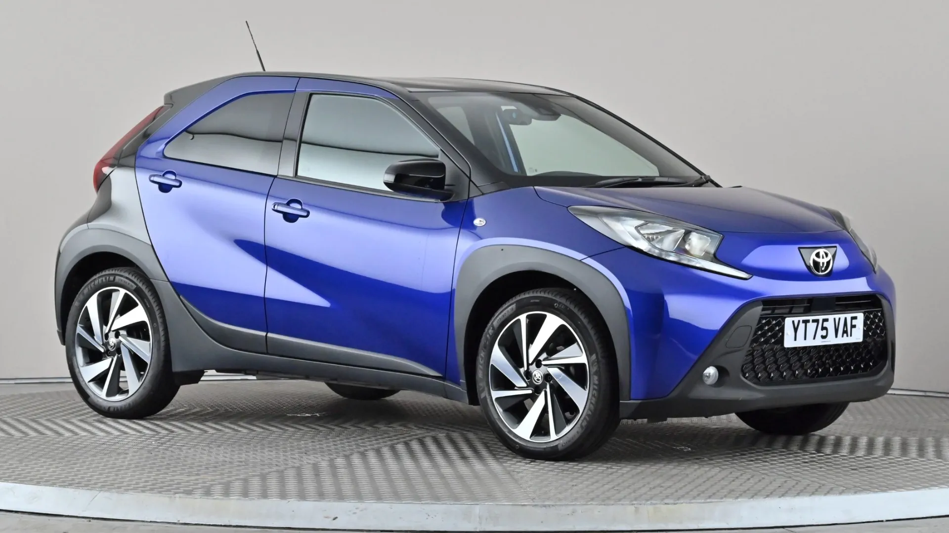 2025 TOYOTA AYGO X for sale