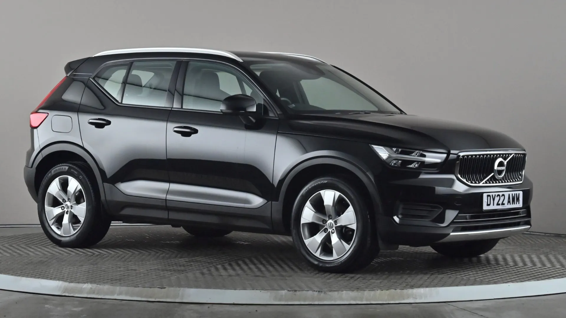 2022 VOLVO XC40 for sale