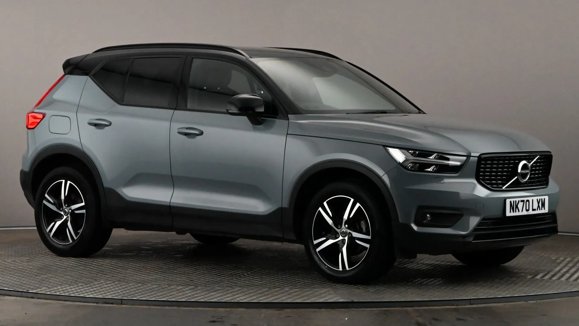2020 VOLVO XC40 for sale