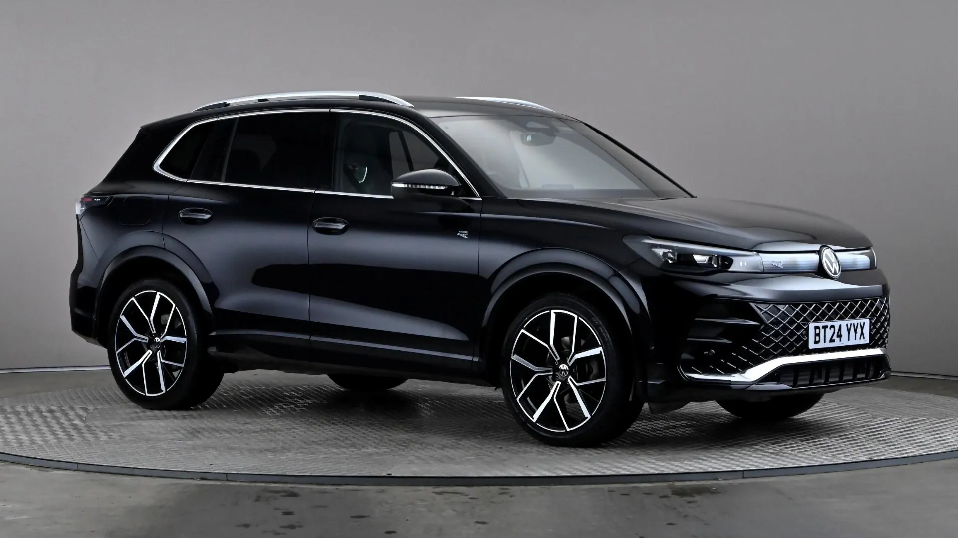 2024 VOLKSWAGEN TIGUAN for sale