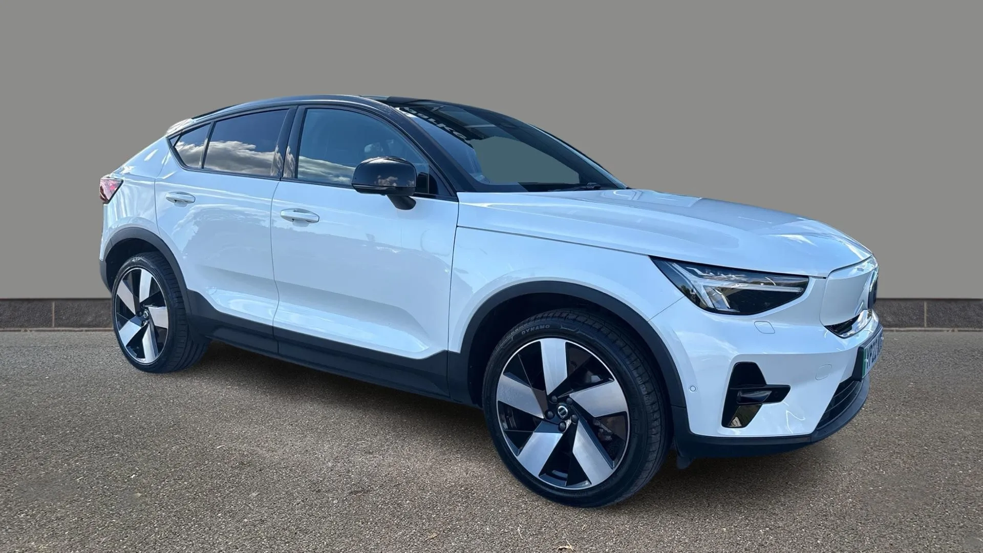 2022 VOLVO C40 for sale