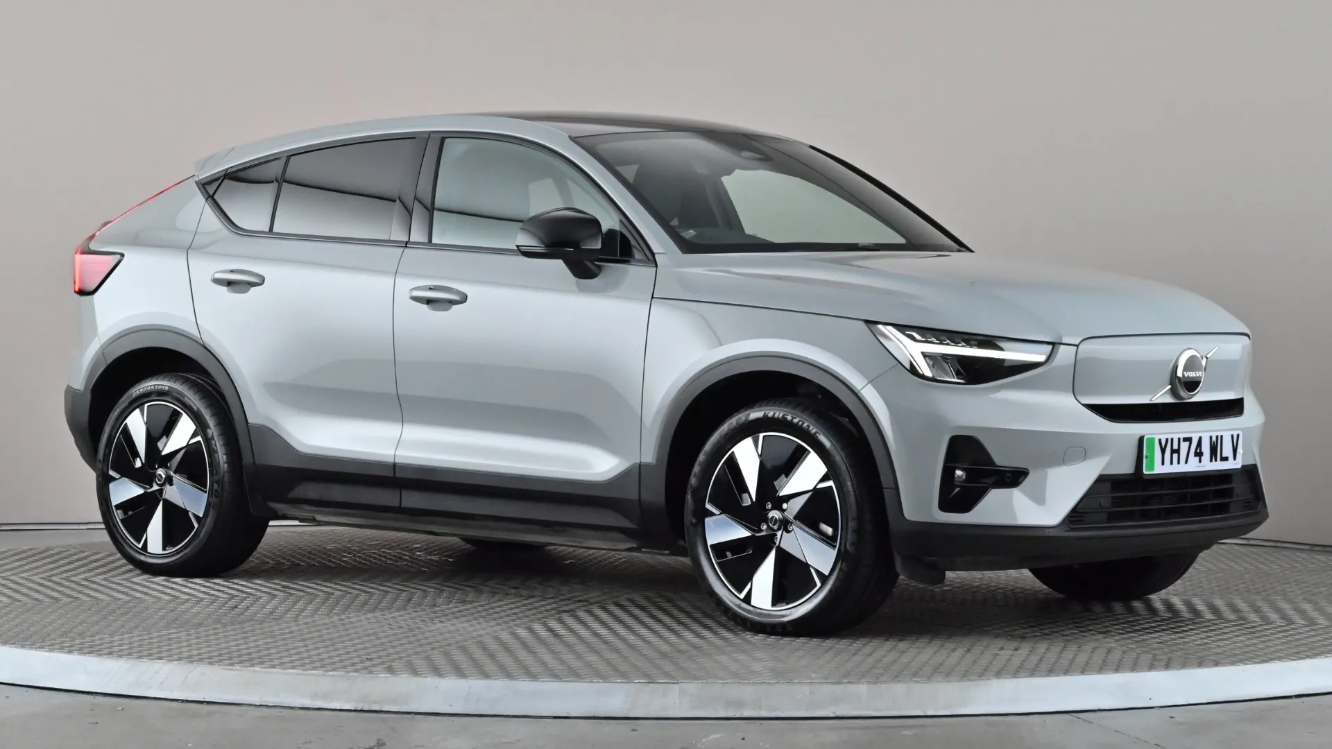 2024 VOLVO C40 for sale