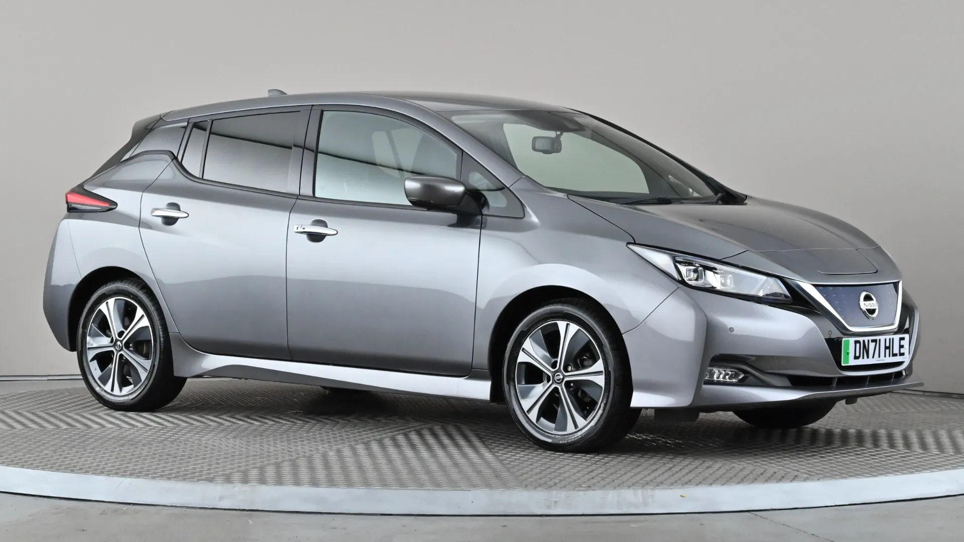 2021 NISSAN LEAF for sale