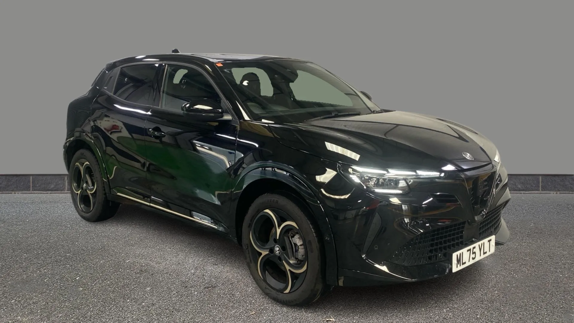 2025 ALFA ROMEO JUNIOR for sale
