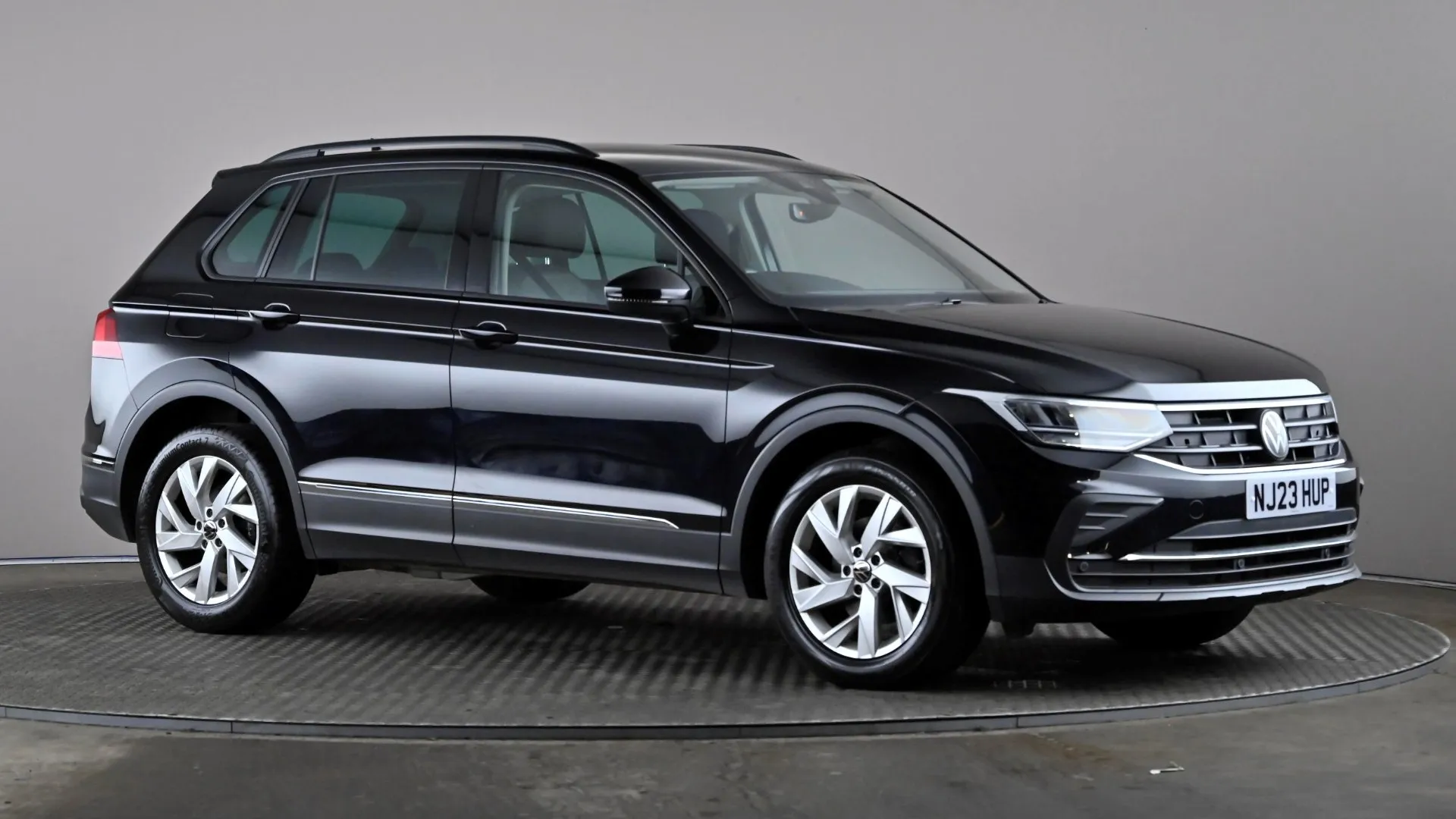 2023 VOLKSWAGEN TIGUAN for sale