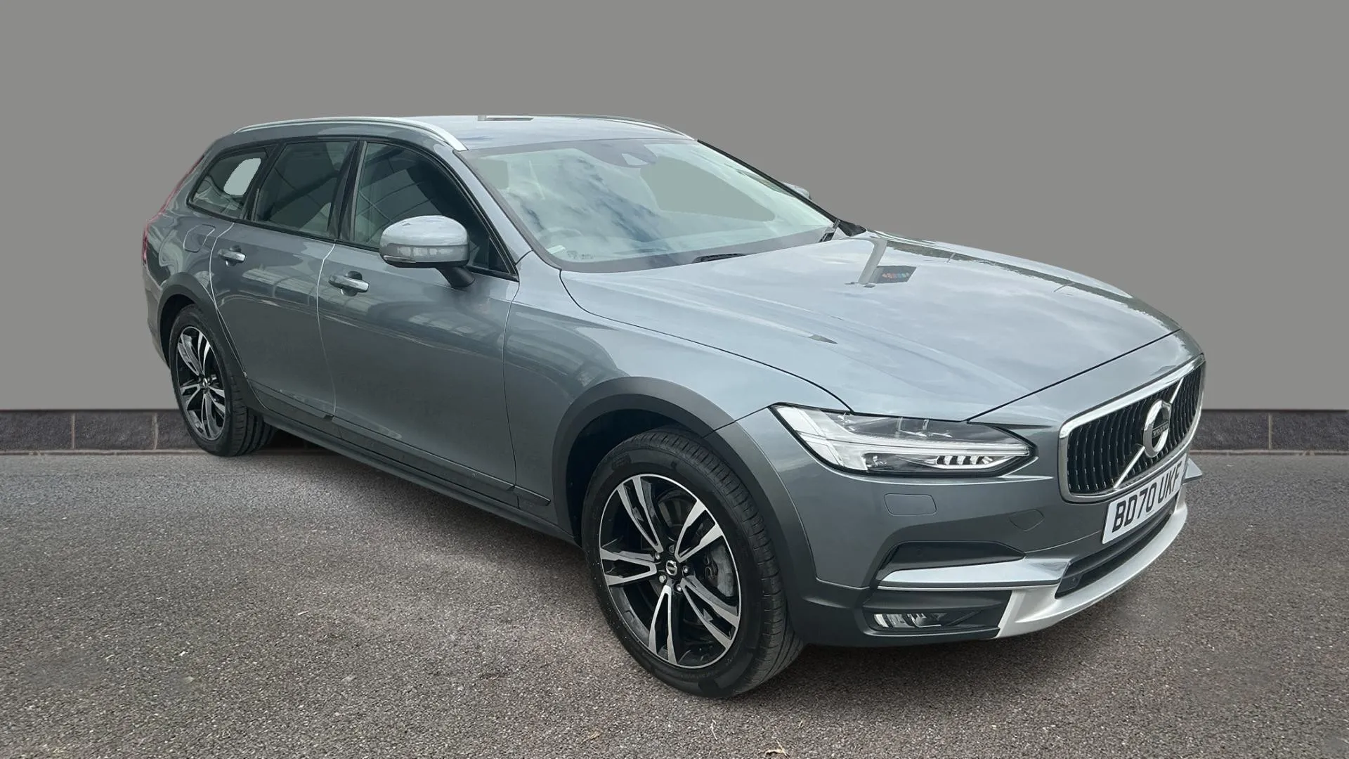 2020 VOLVO V90 for sale