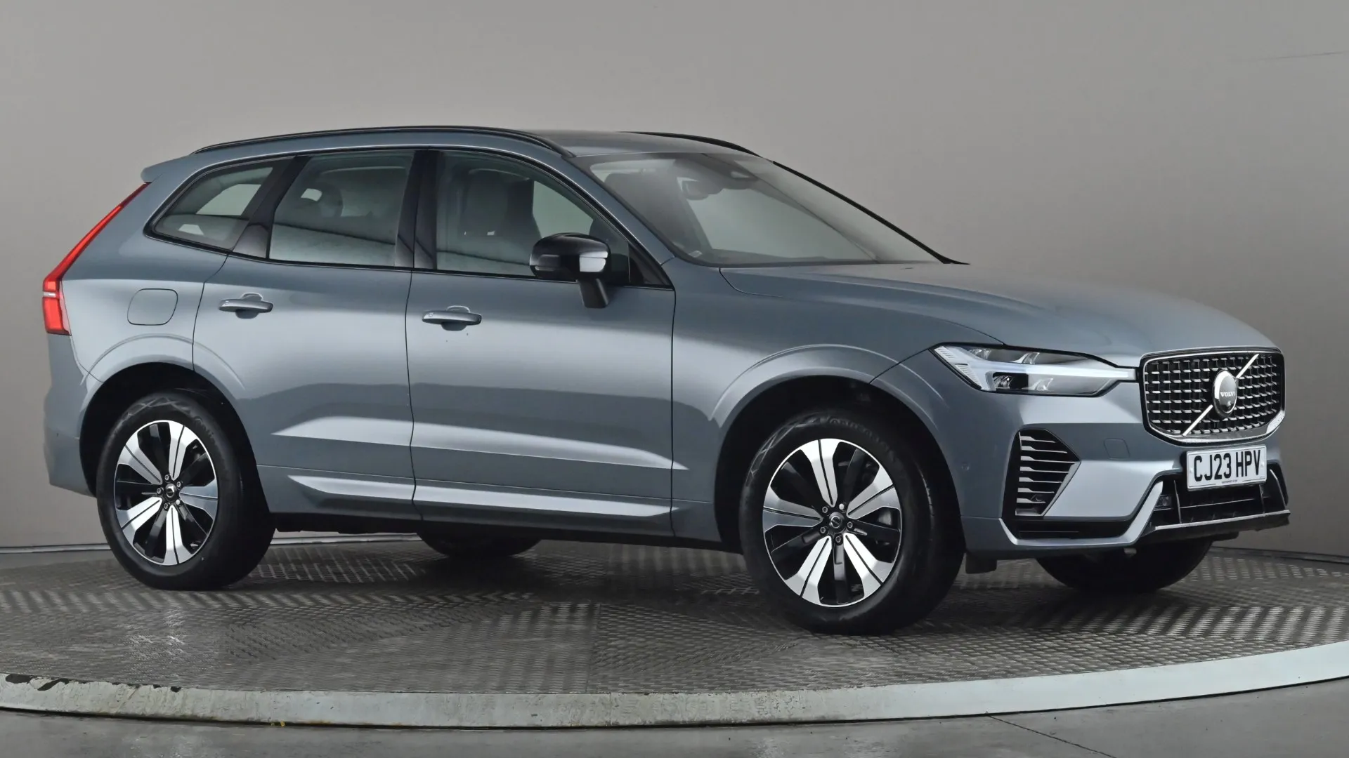 2023 VOLVO XC60 for sale