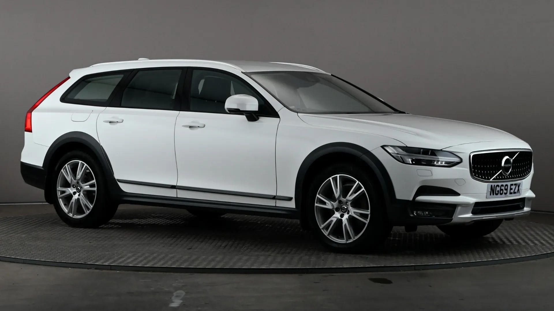 2020 VOLVO V90 for sale