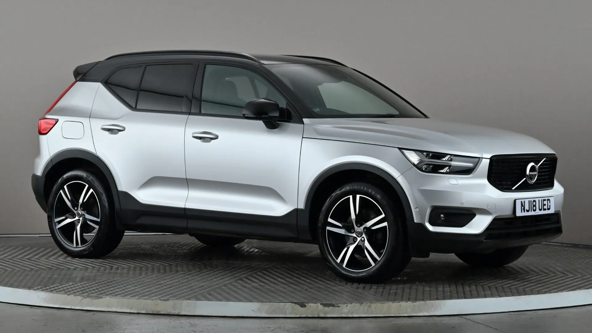 2018 VOLVO XC40 for sale