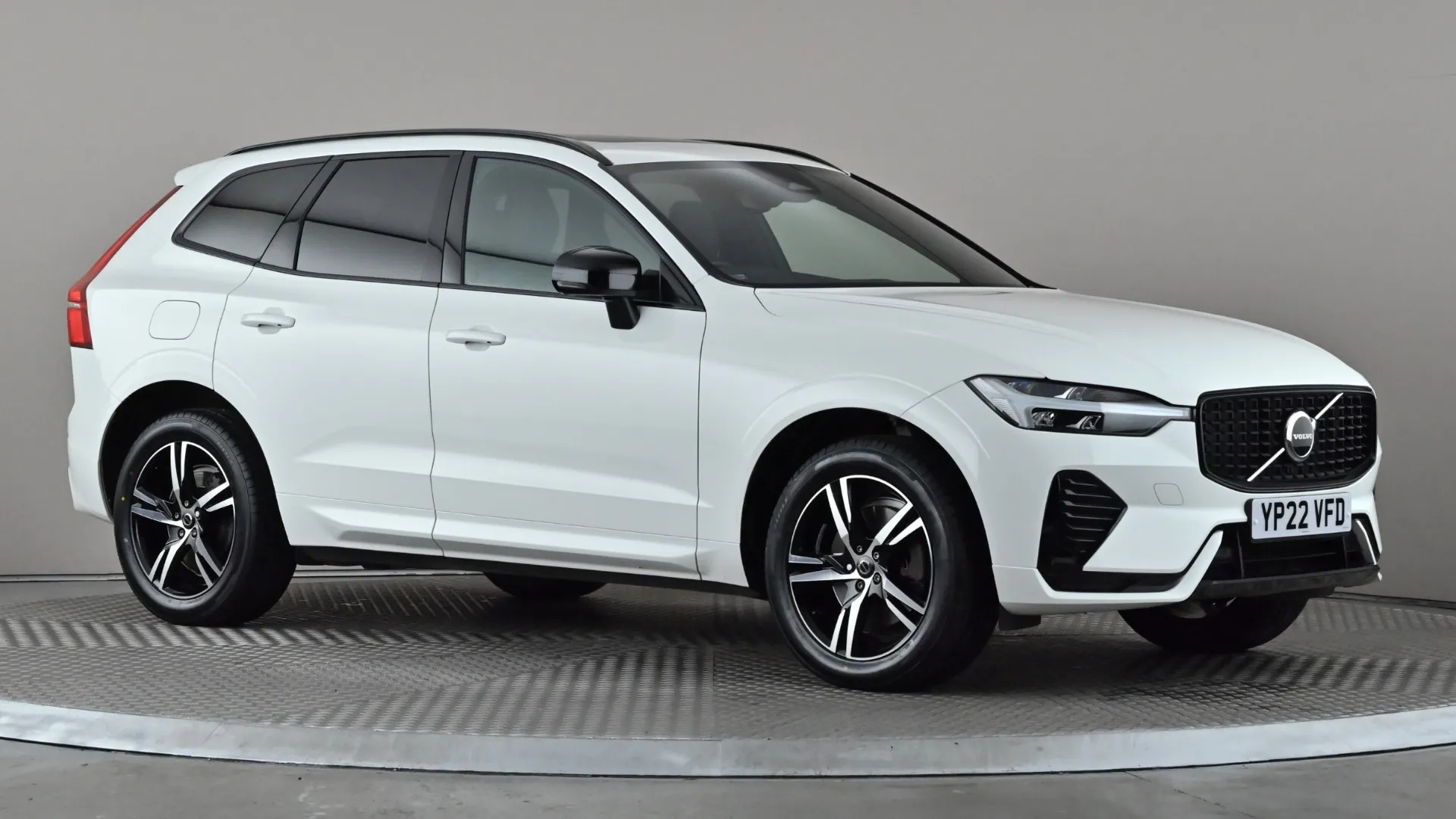 2022 VOLVO XC60 for sale