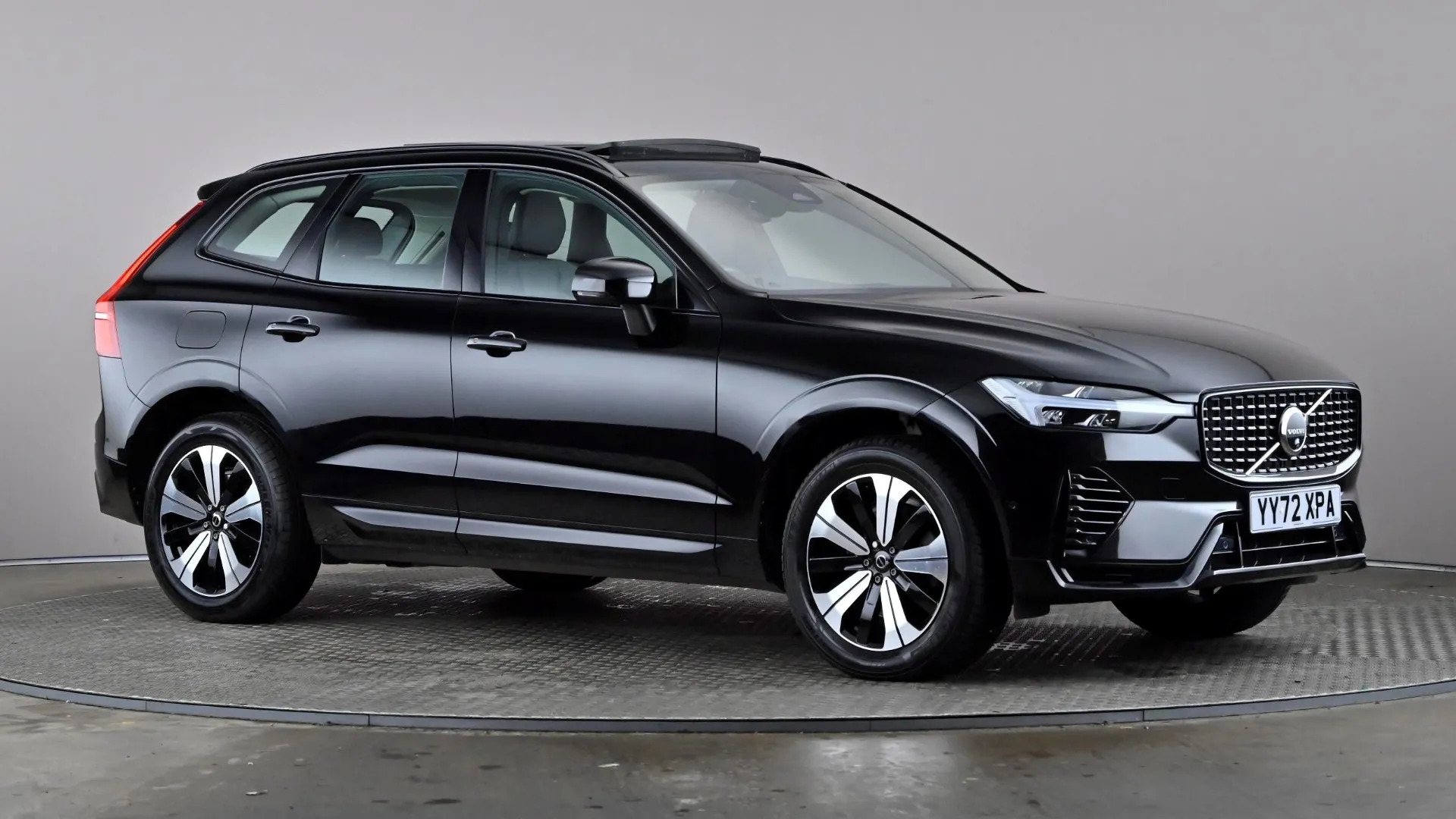 2023 VOLVO XC60 for sale