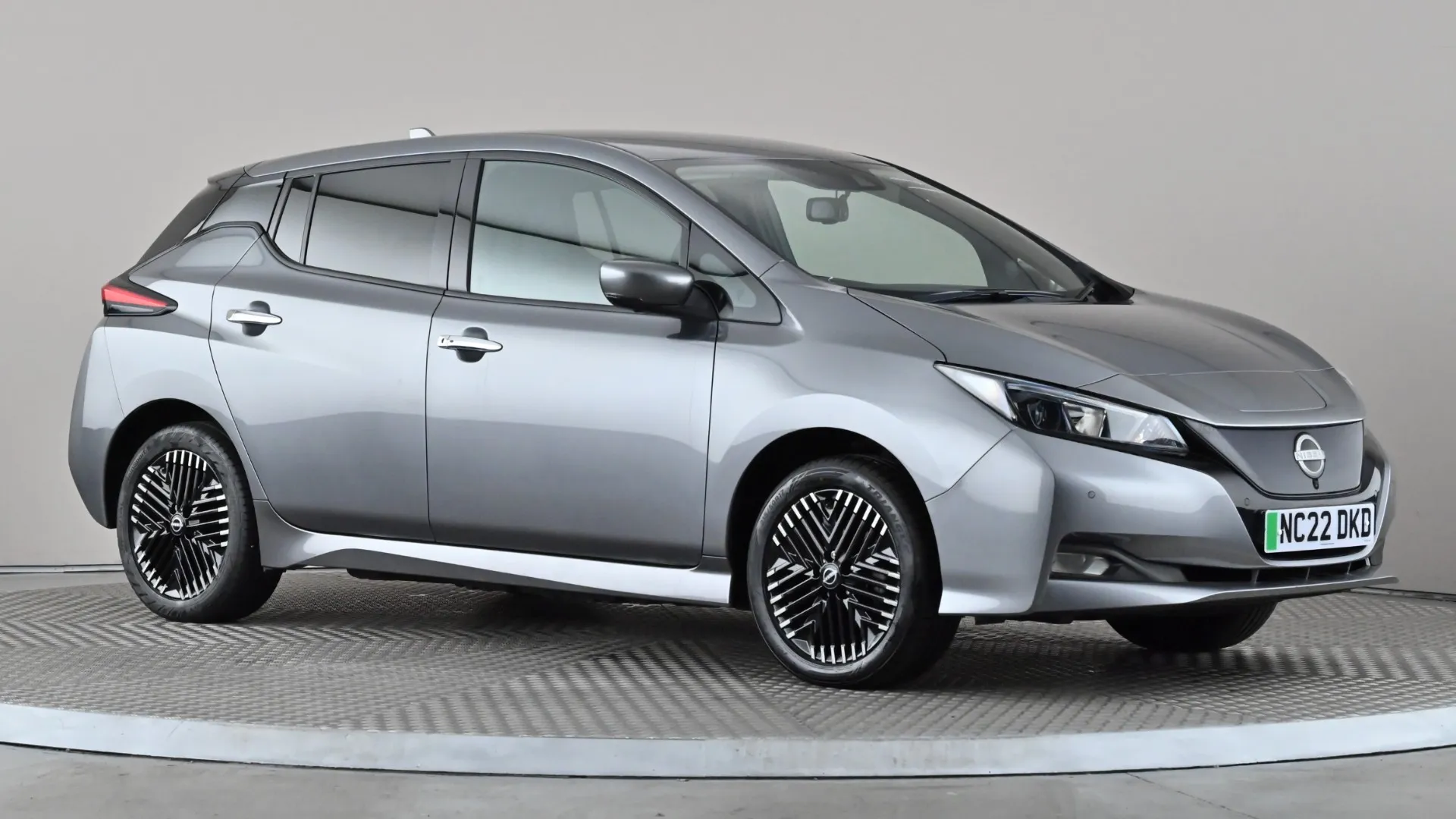 2022 NISSAN LEAF for sale