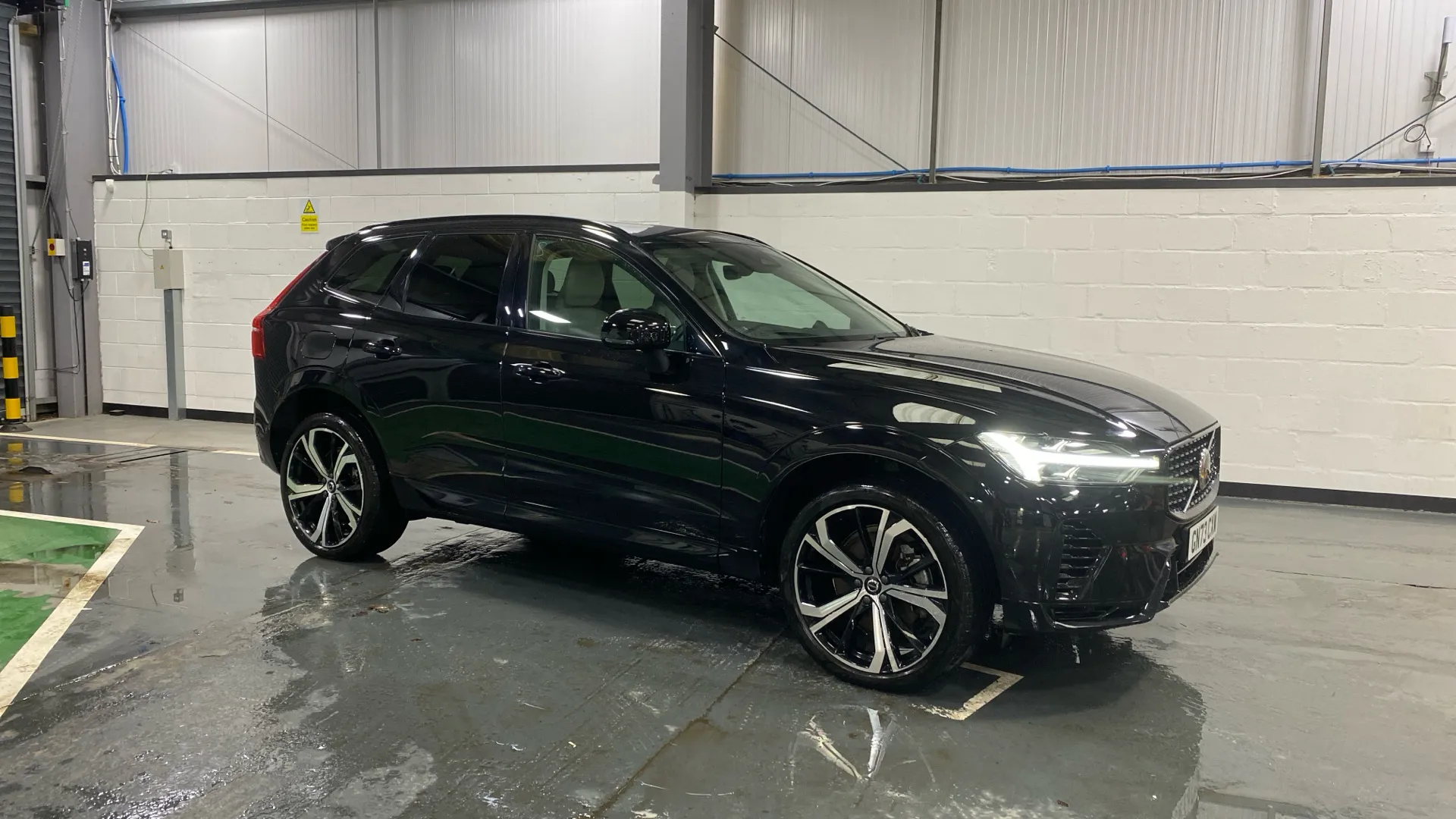 2023 VOLVO XC60 for sale