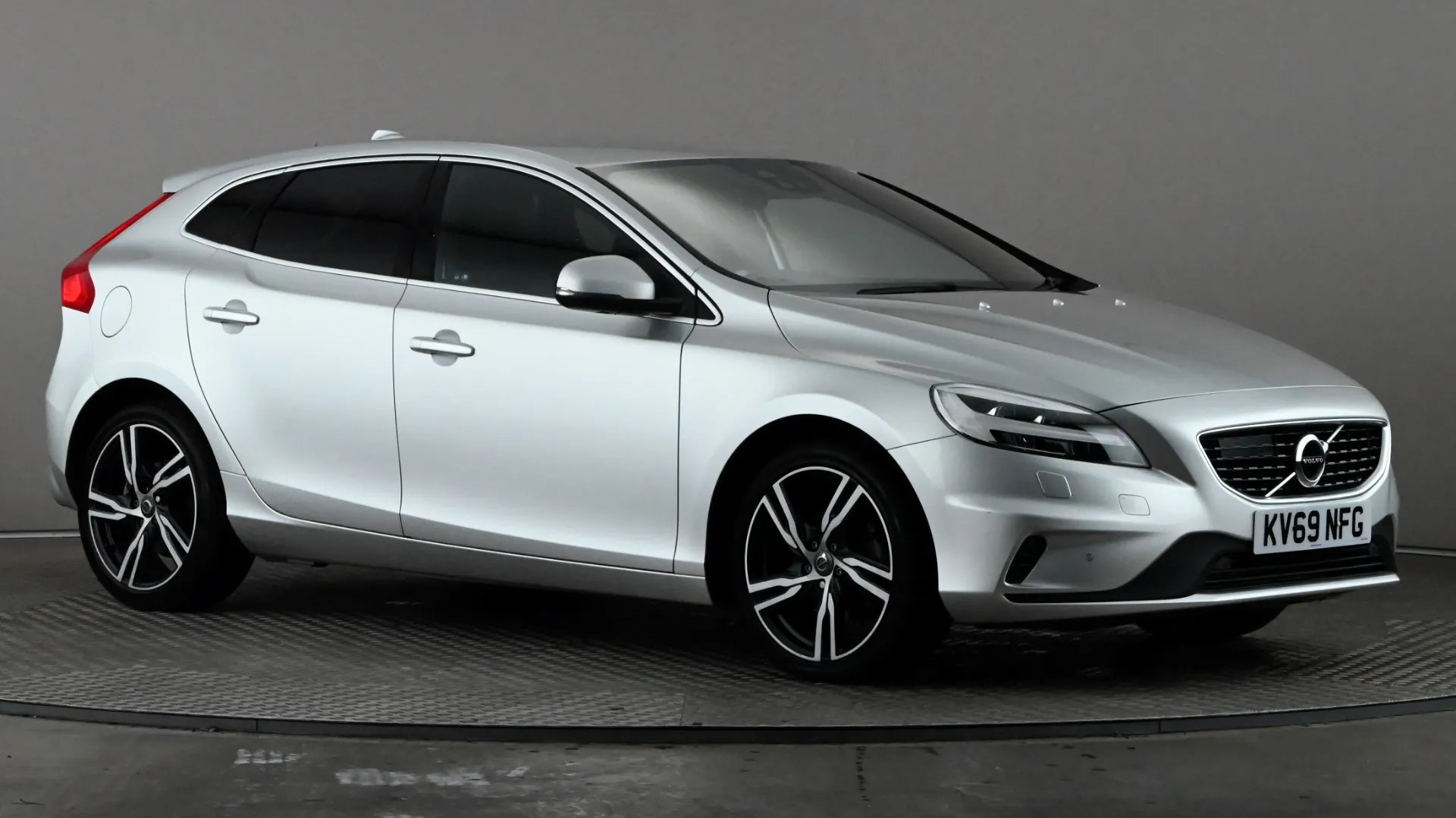 2019 VOLVO V40 for sale