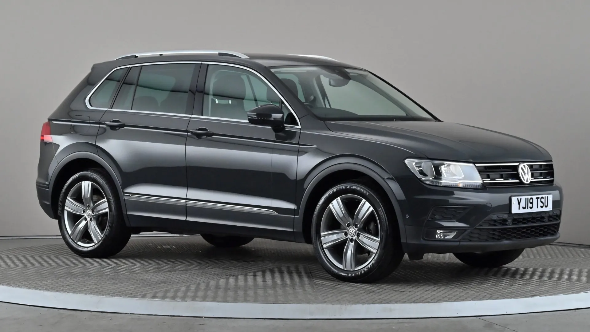 2019 VOLKSWAGEN TIGUAN for sale