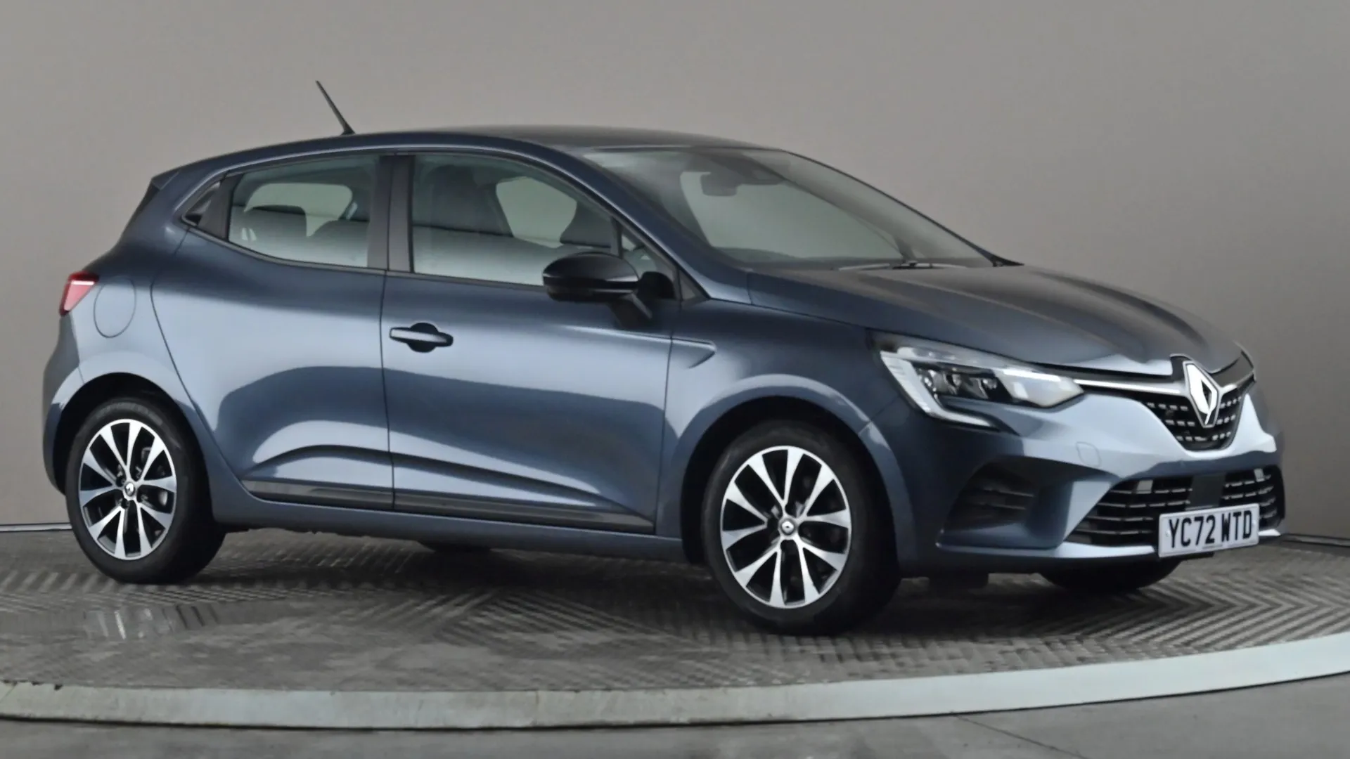 2022 RENAULT CLIO for sale