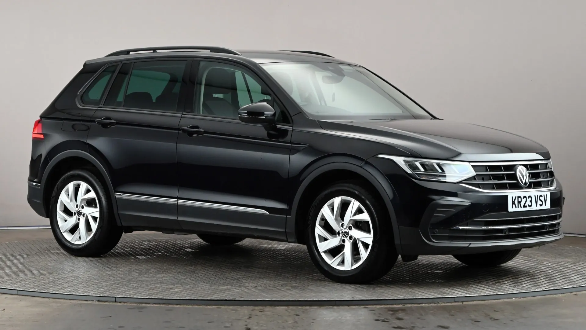 2023 VOLKSWAGEN TIGUAN for sale