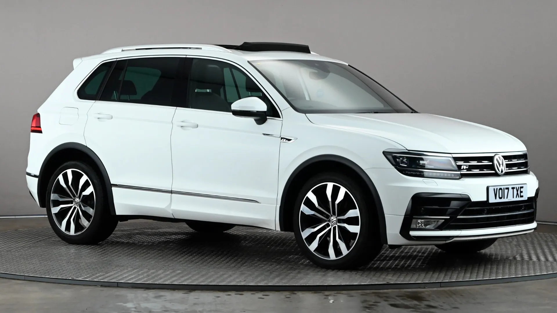 2017 VOLKSWAGEN TIGUAN for sale
