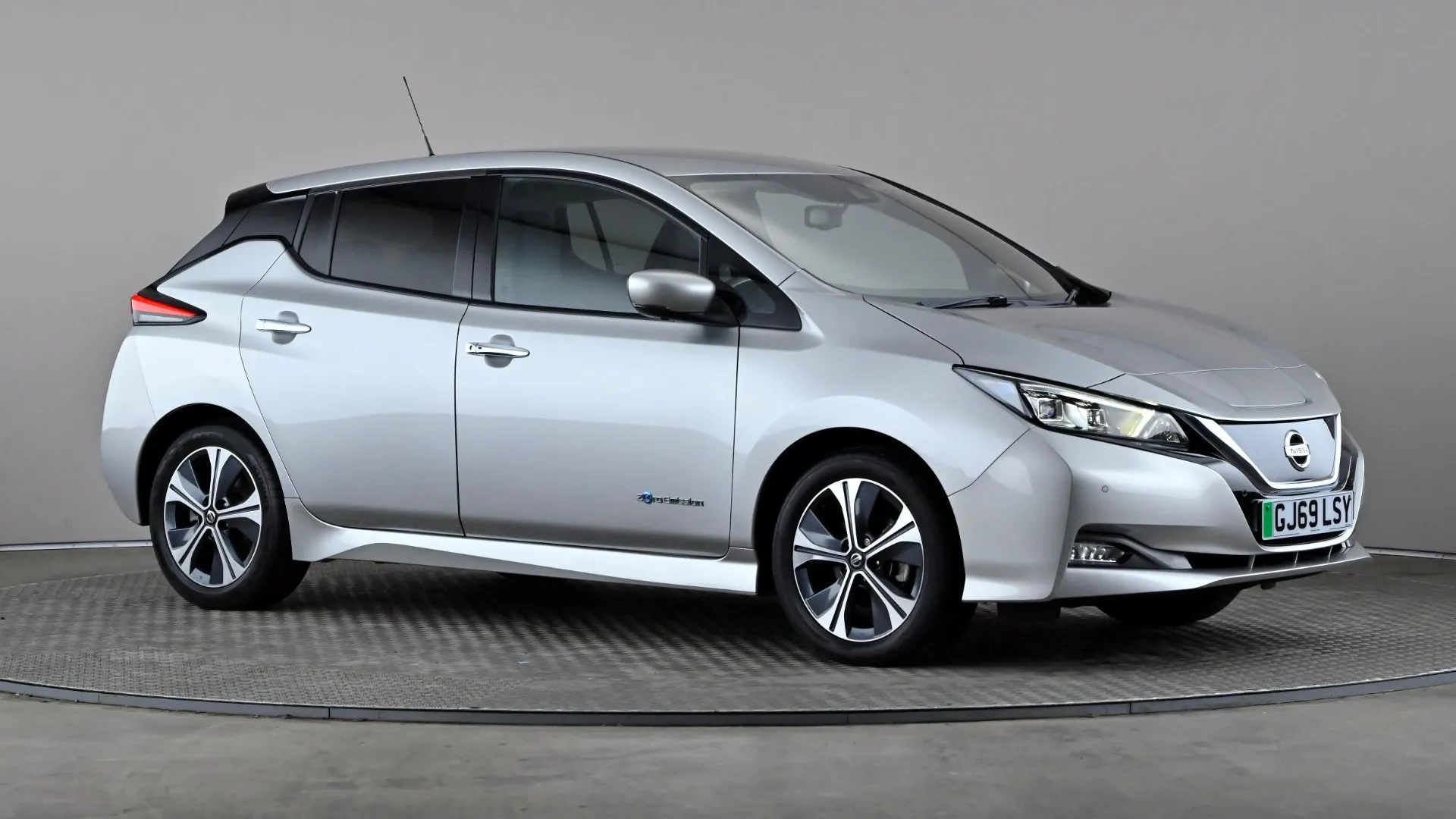 2019 NISSAN LEAF for sale