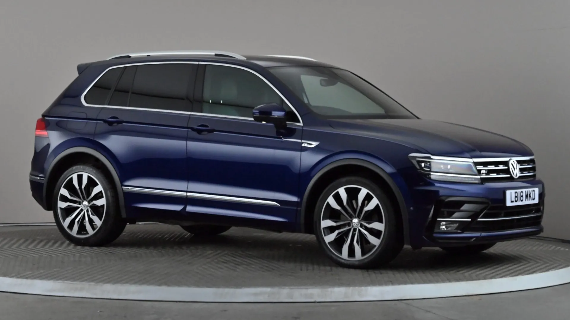 2018 VOLKSWAGEN TIGUAN for sale