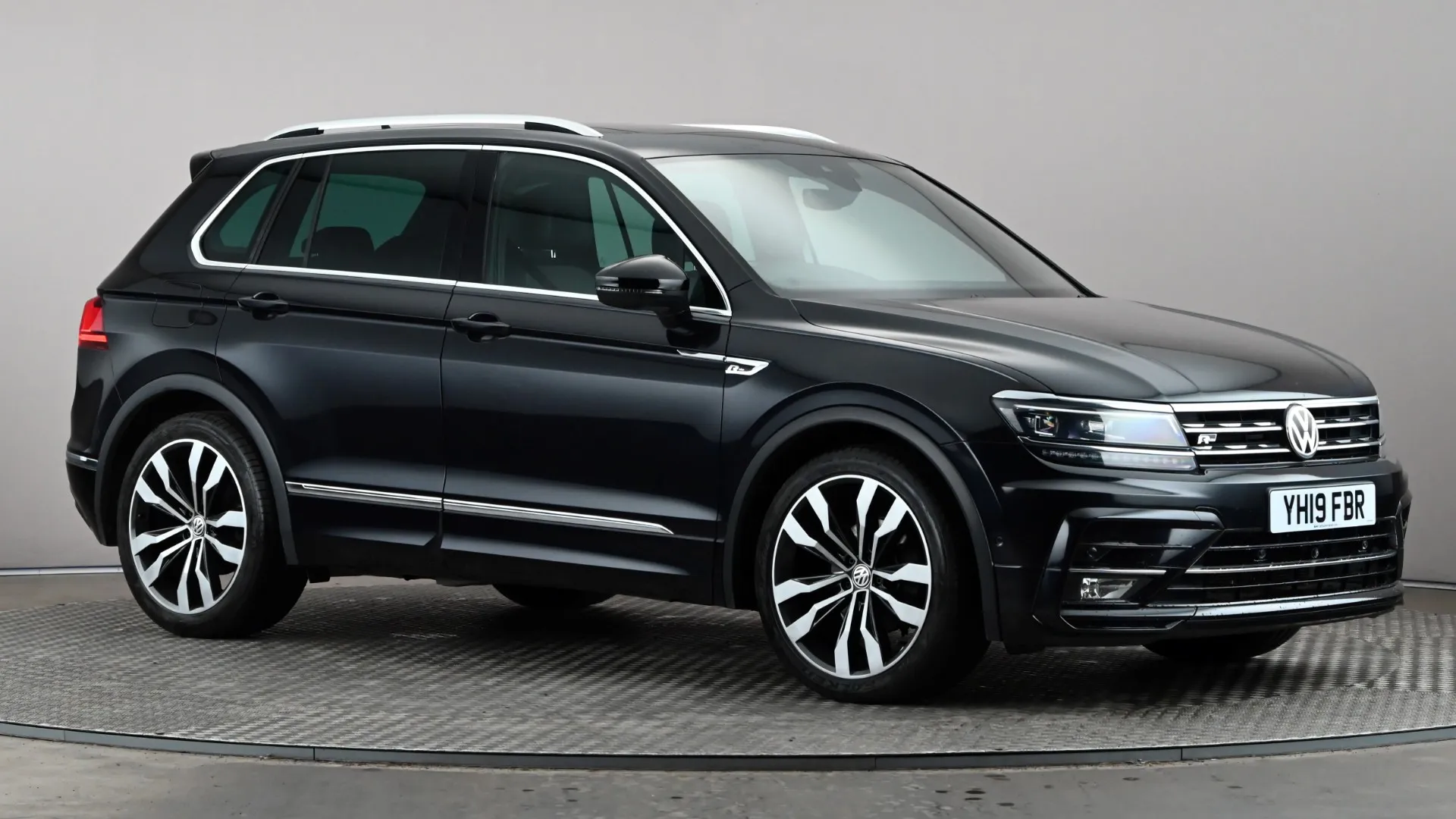2019 VOLKSWAGEN TIGUAN for sale