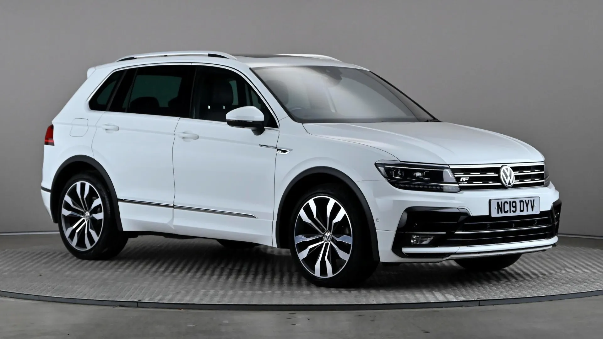 2019 VOLKSWAGEN TIGUAN for sale