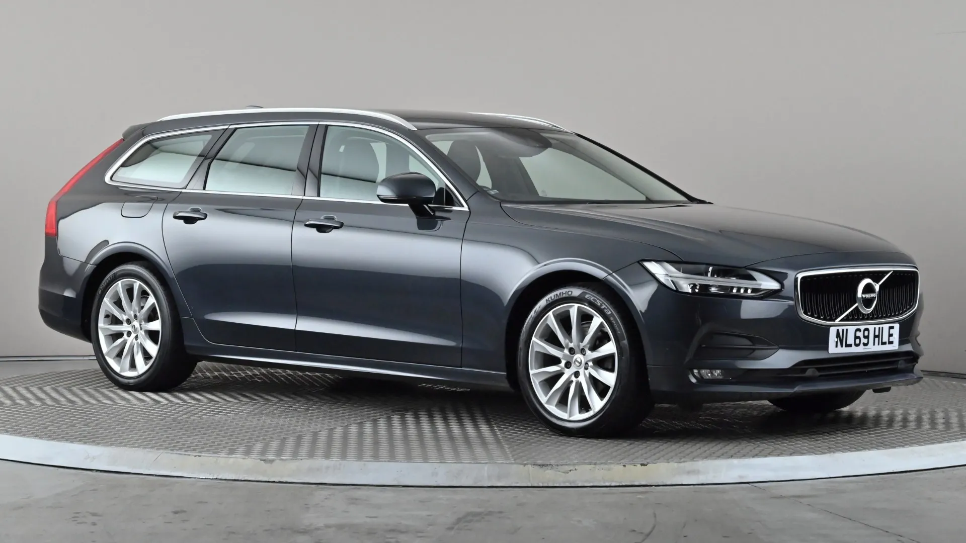 2019 VOLVO V90 for sale