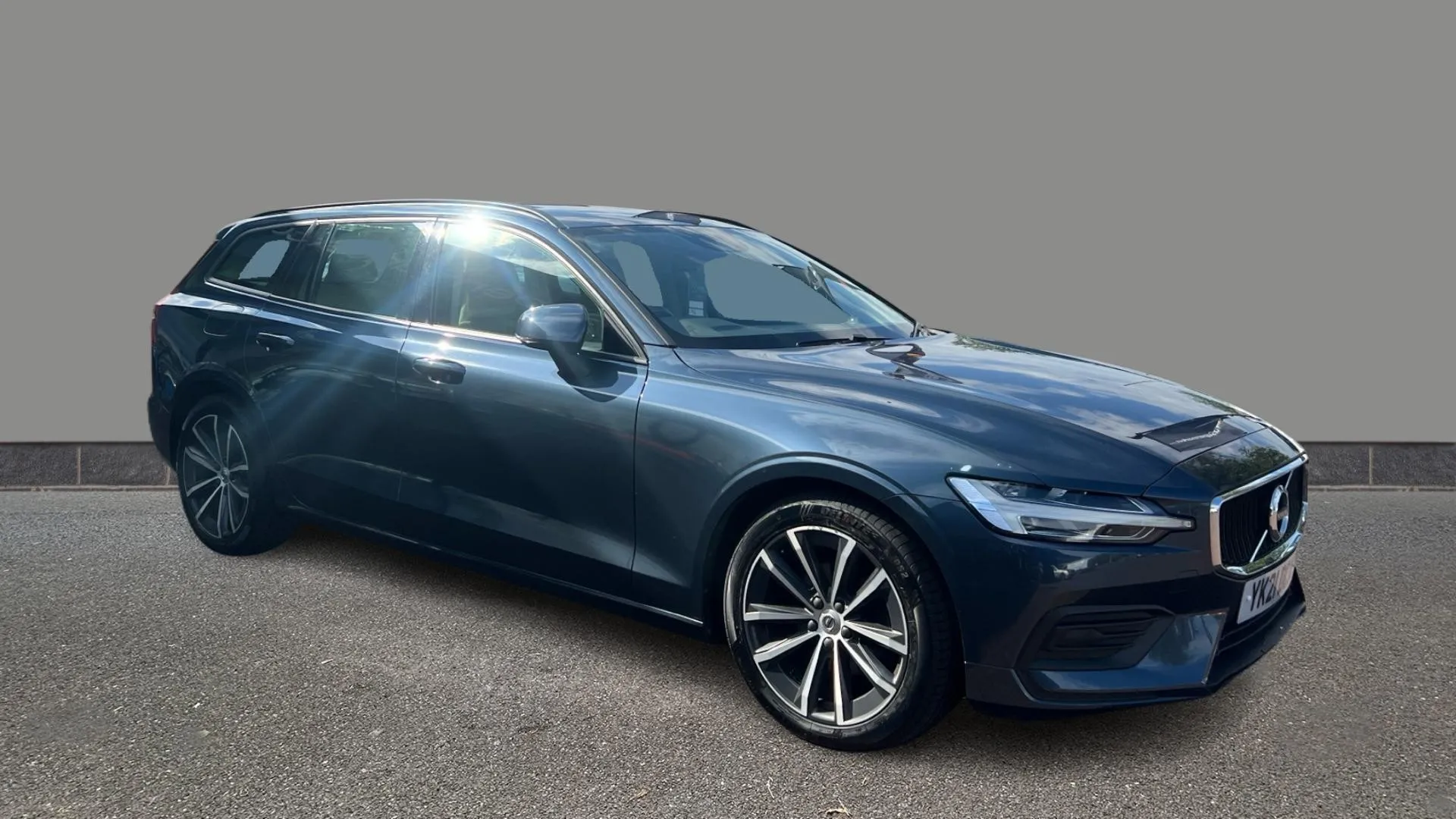 2021 VOLVO V60 for sale