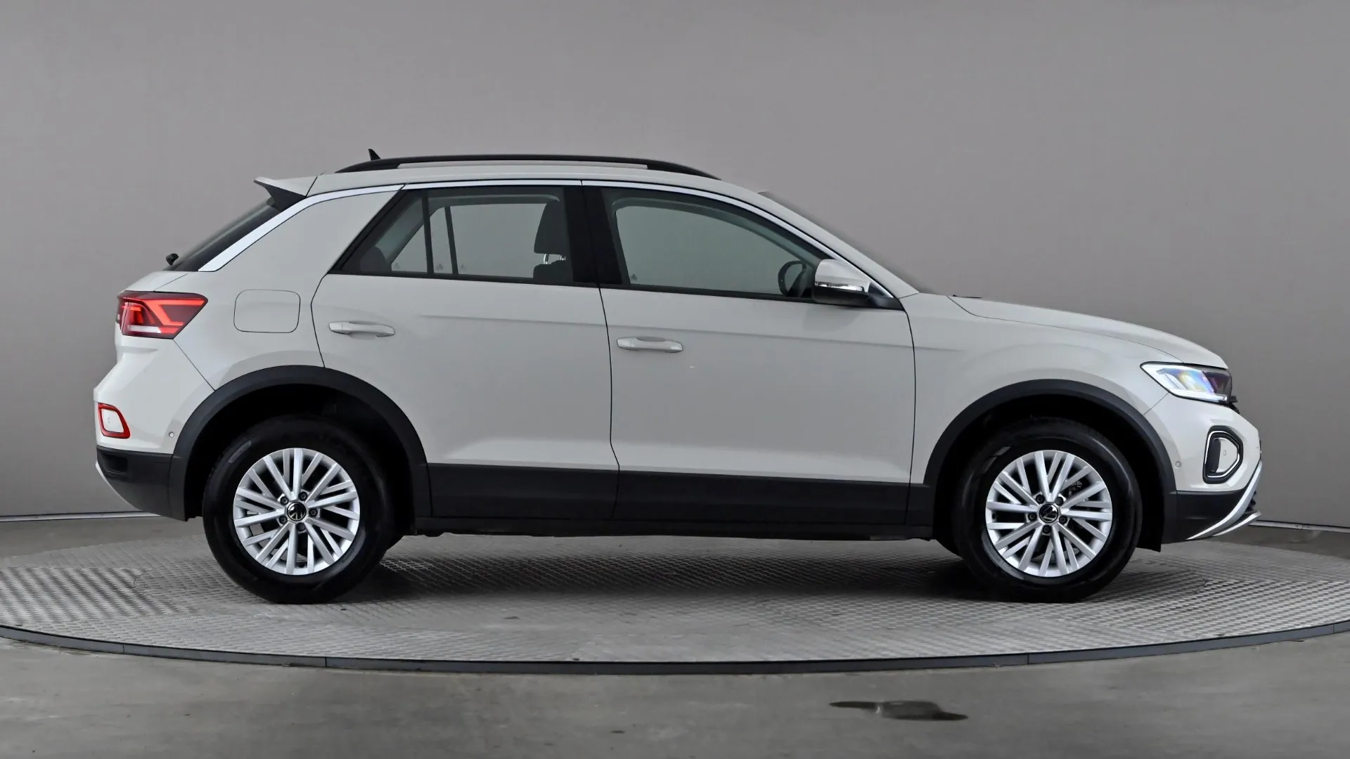 2023 VOLKSWAGEN T-ROC for sale