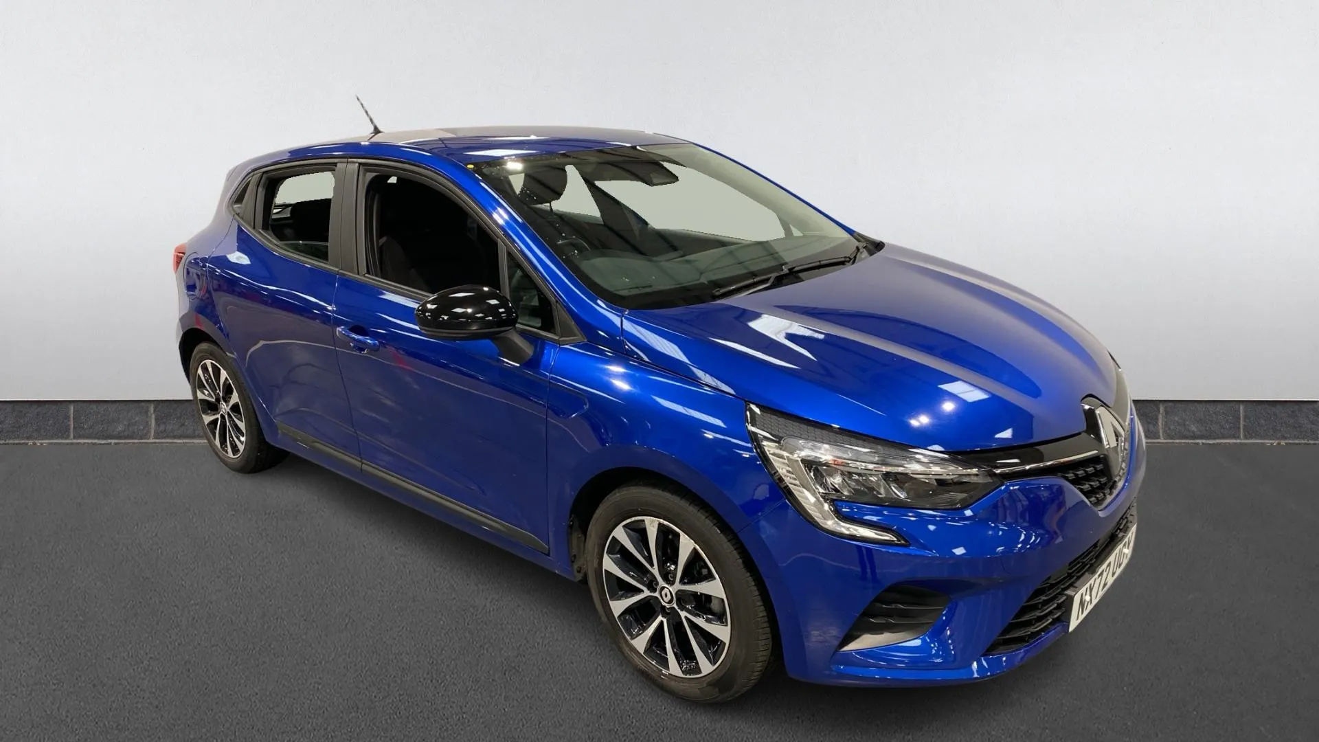 2023 RENAULT CLIO for sale