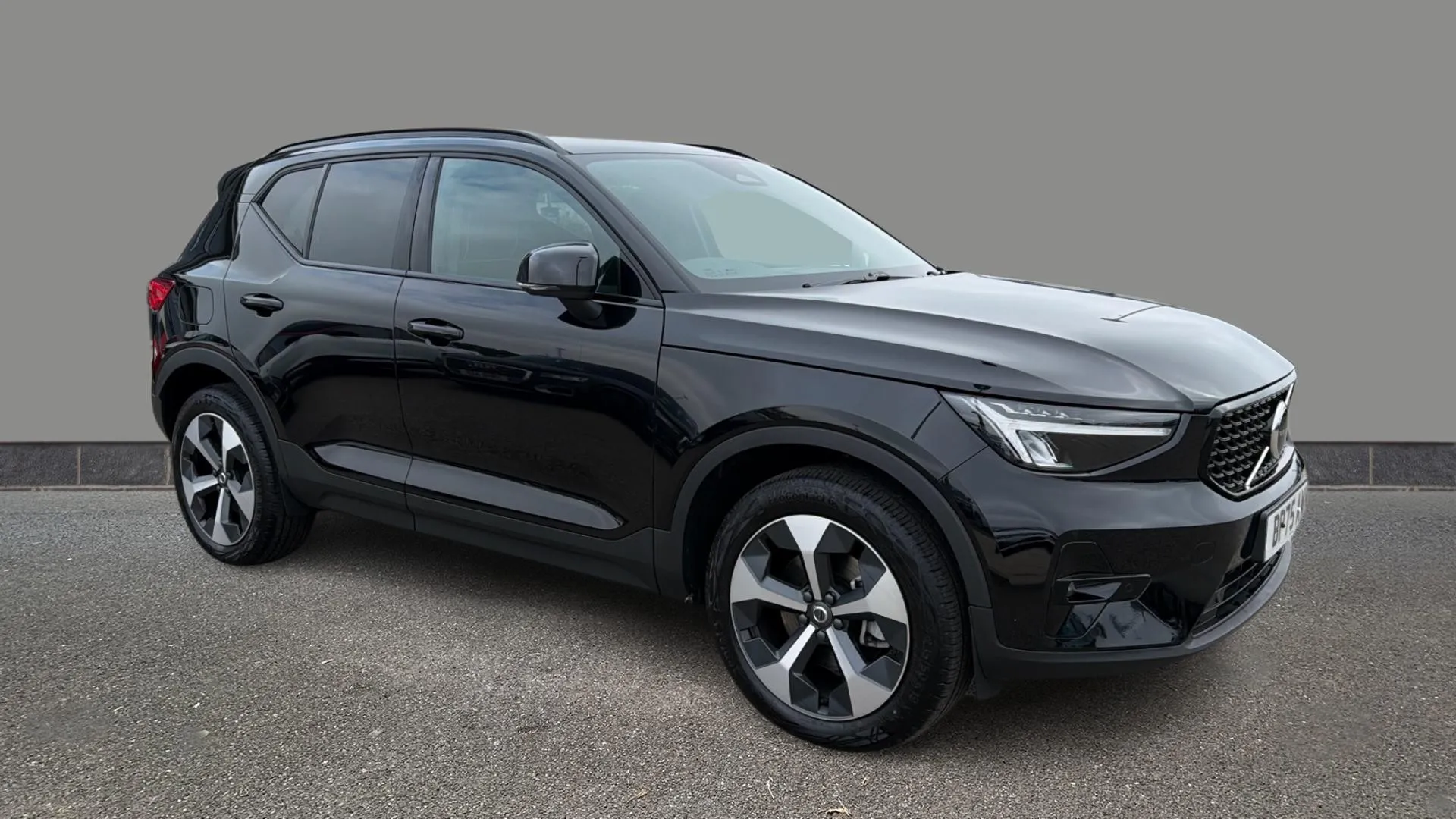 2025 VOLVO XC40 for sale