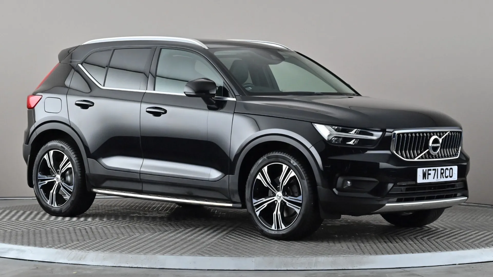 2021 VOLVO XC40 for sale