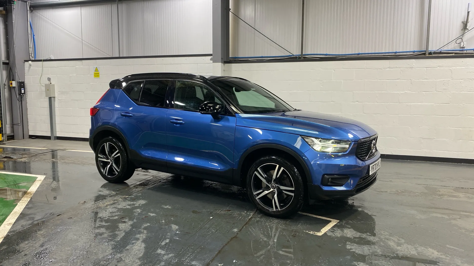 2020 VOLVO XC40 for sale