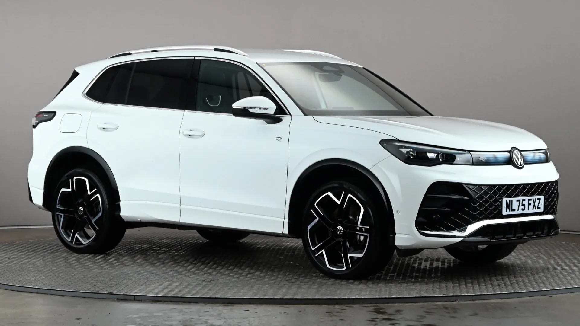 2025 VOLKSWAGEN TIGUAN for sale