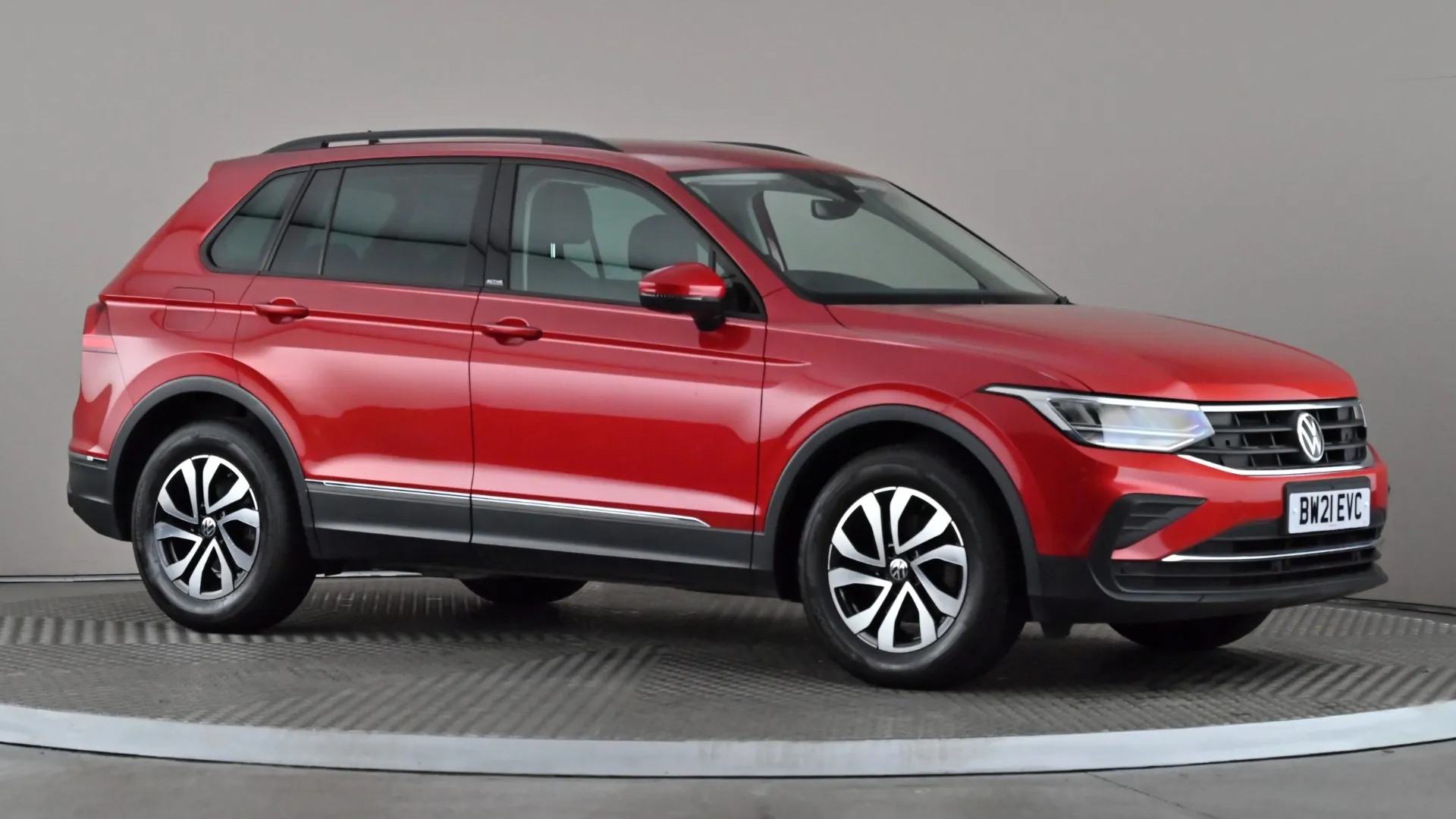 2021 VOLKSWAGEN TIGUAN for sale