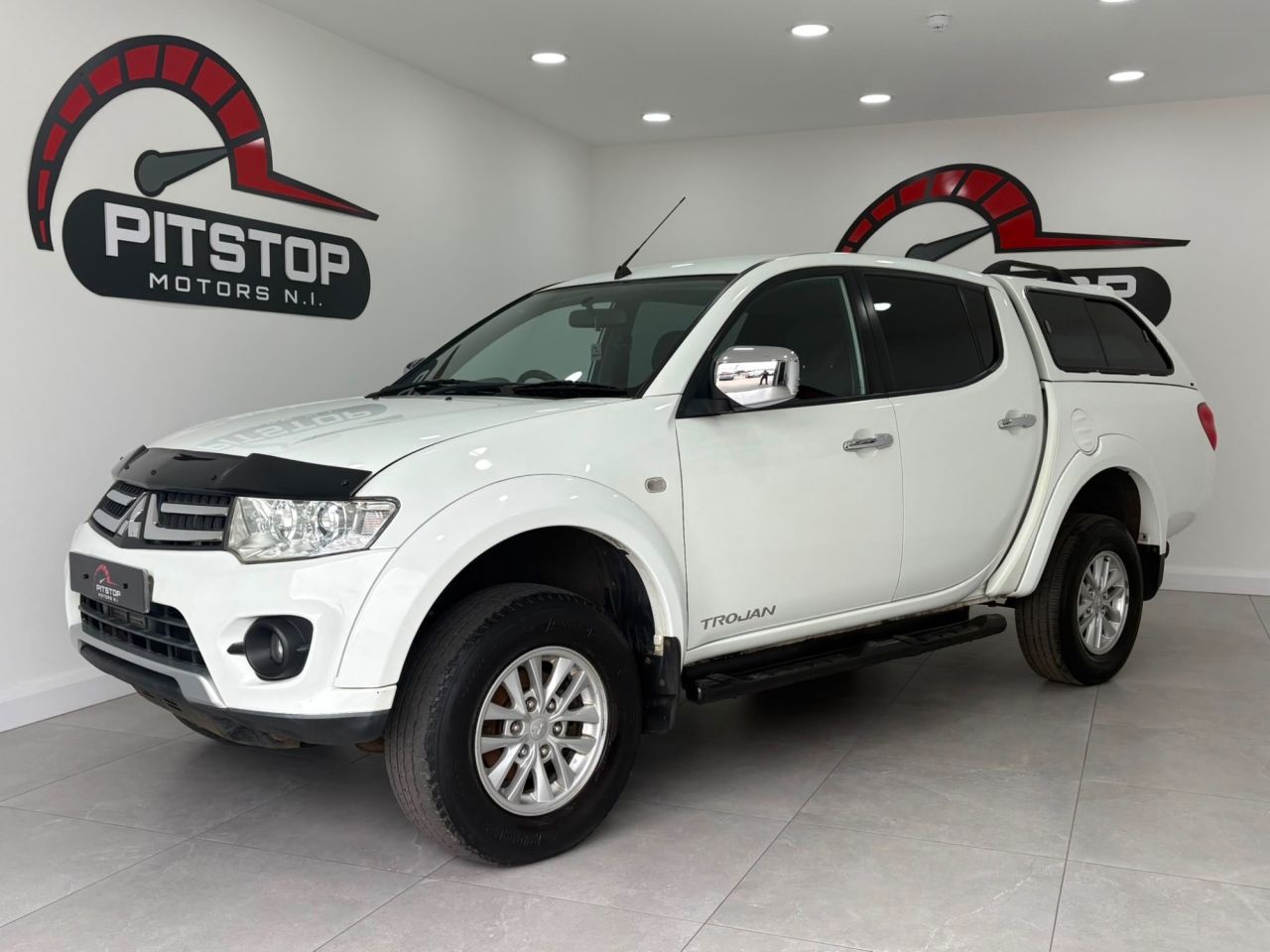 2014 MITSUBISHI L200 for sale