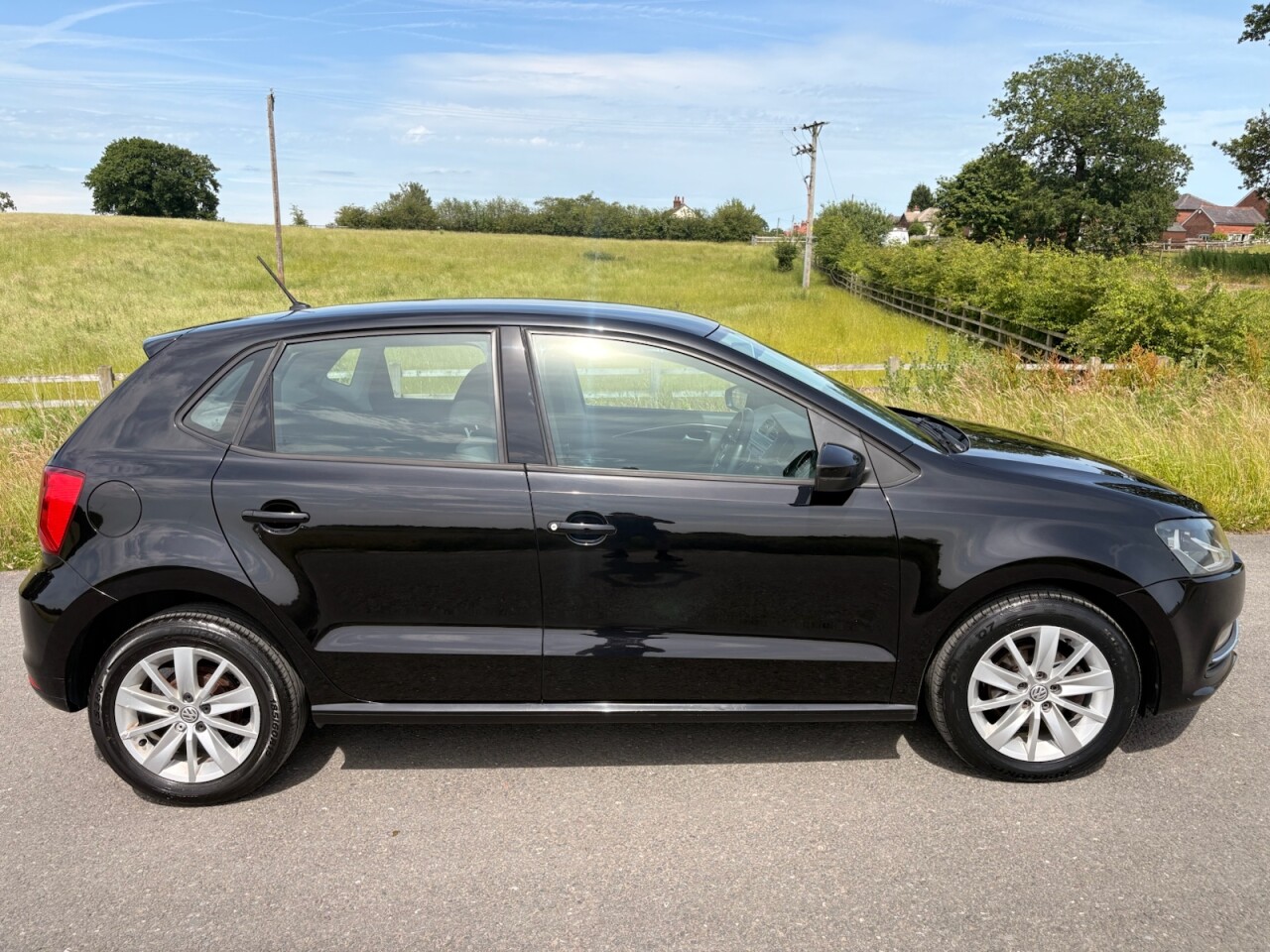 2014 VOLKSWAGEN POLO for sale
