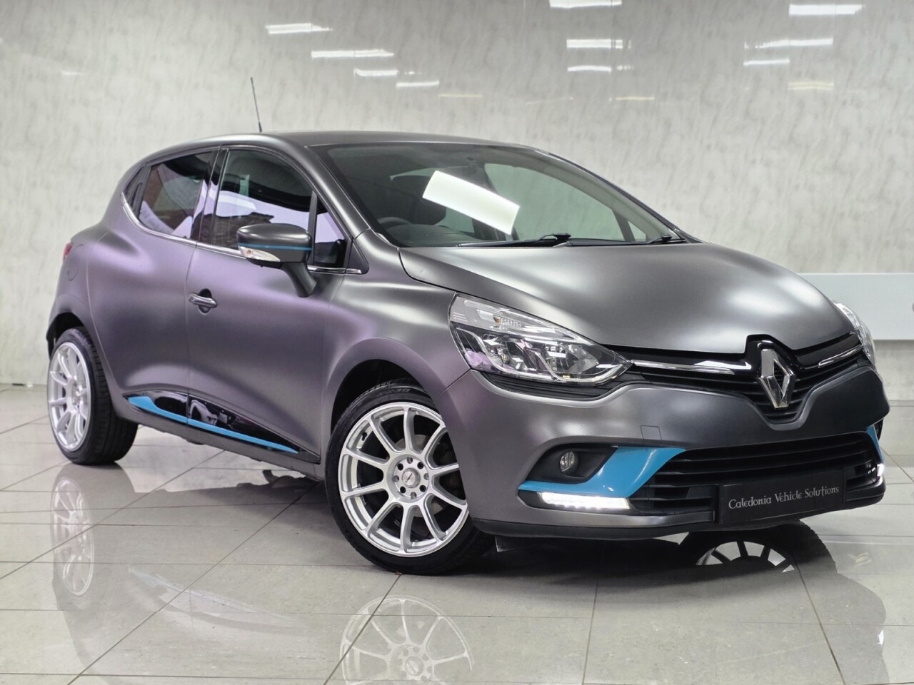 2019 RENAULT CLIO for sale