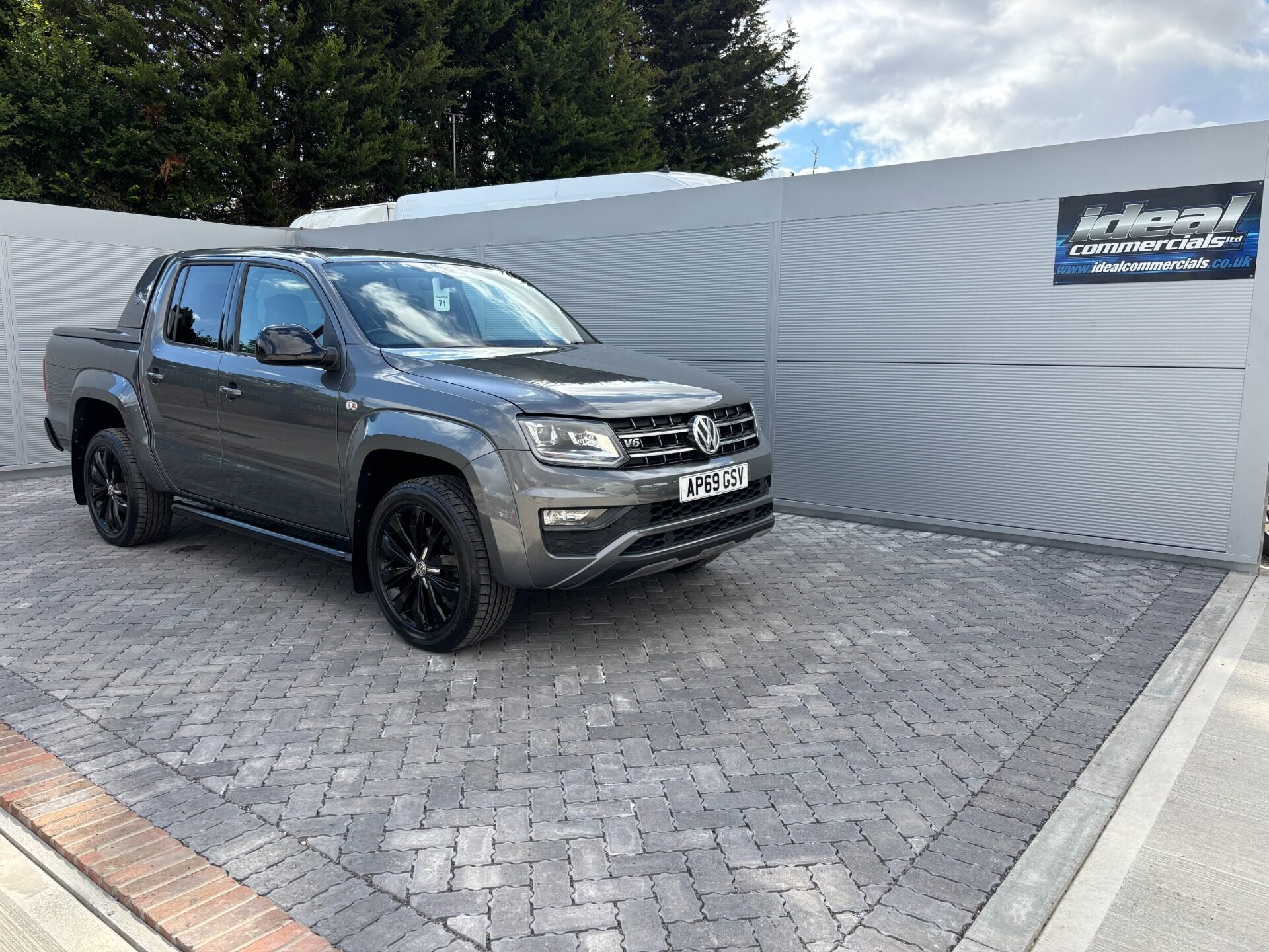 2020 VOLKSWAGEN AMAROK for sale
