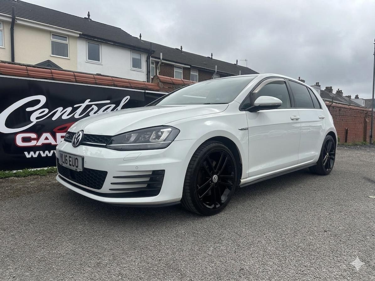 2016 VOLKSWAGEN GOLF for sale