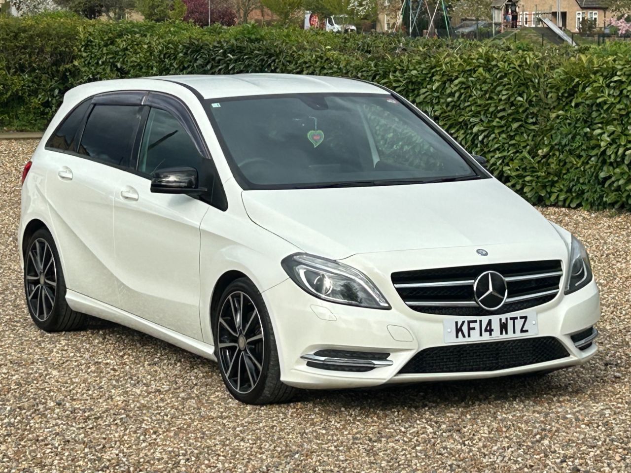 2014 MERCEDES-BENZ B 180 for sale
