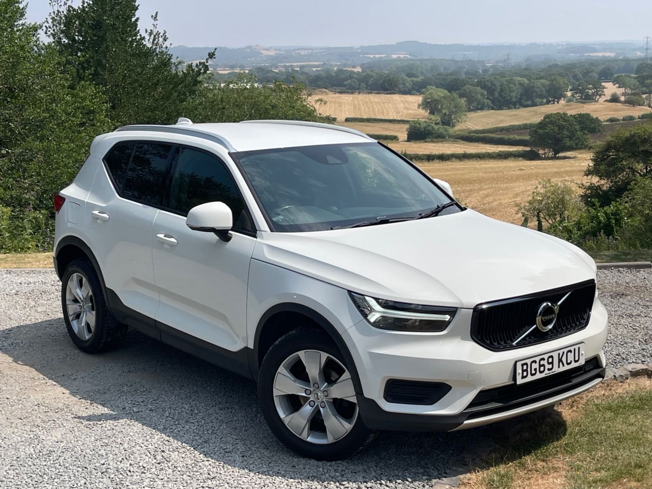 2019 VOLVO XC40 for sale