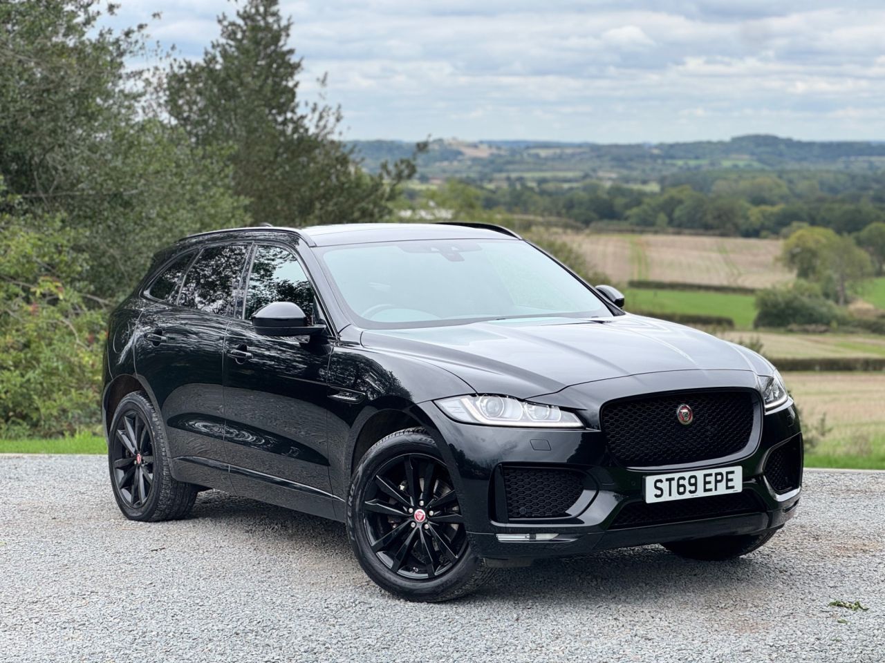 2019 JAGUAR F-PACE for sale