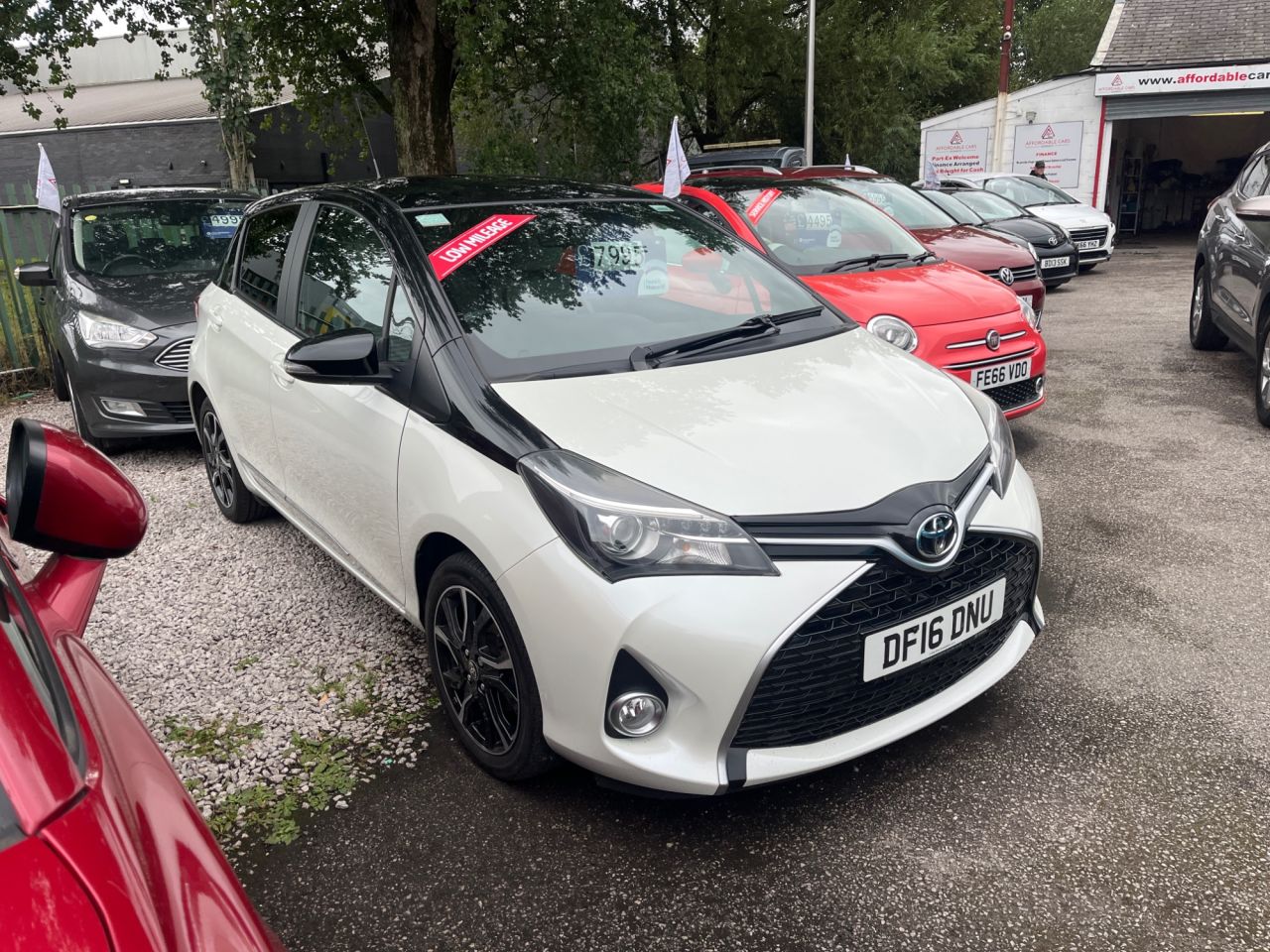 2016 TOYOTA YARIS for sale