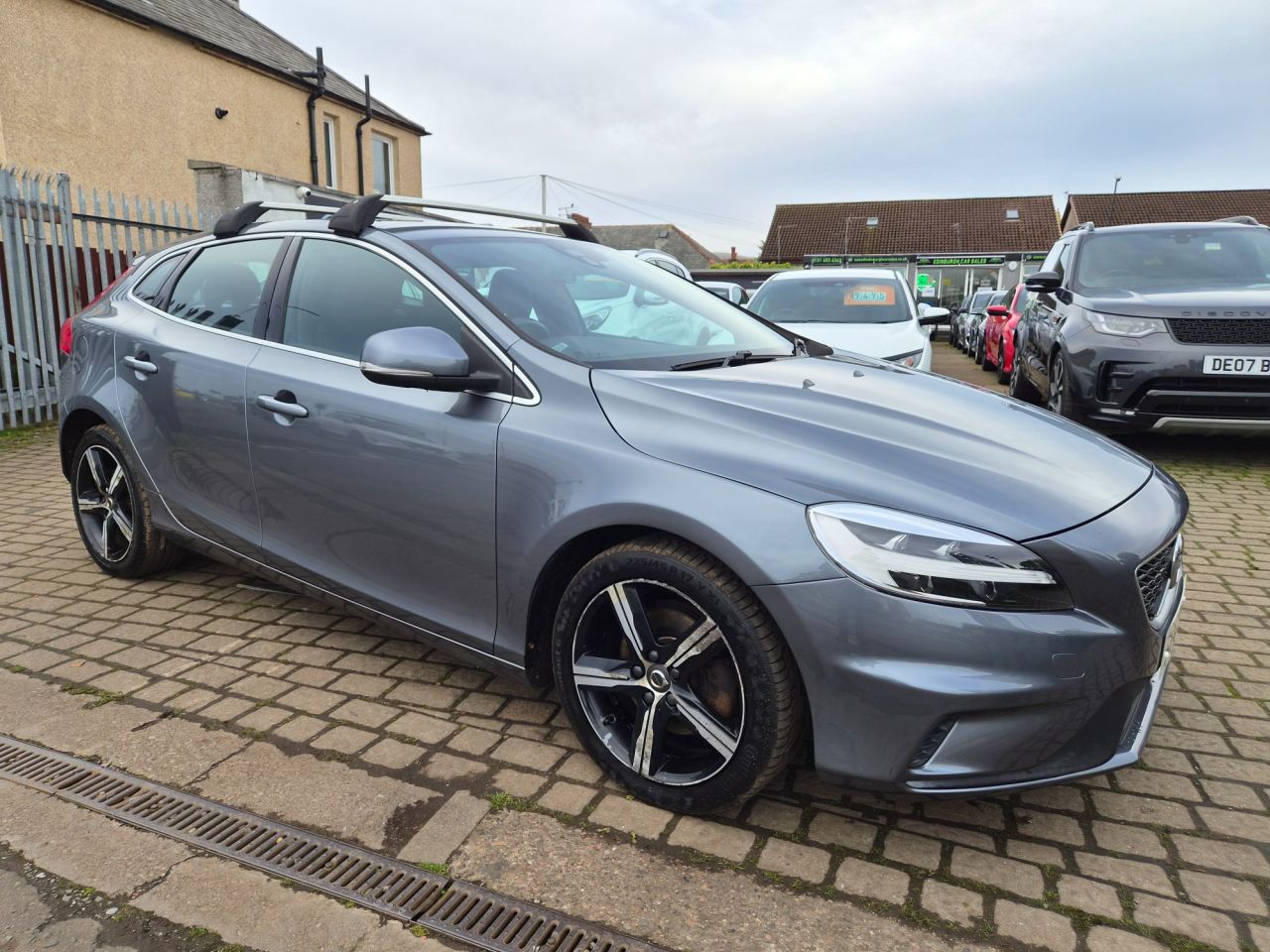 2017 VOLVO V40 for sale